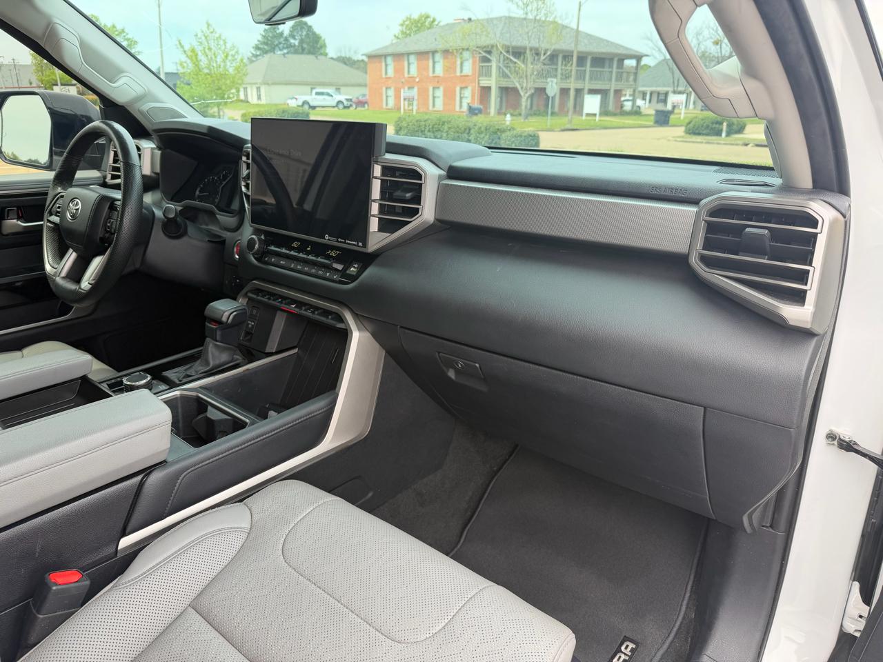 Toyota Tundra Limited CrewMax 4WD 2023