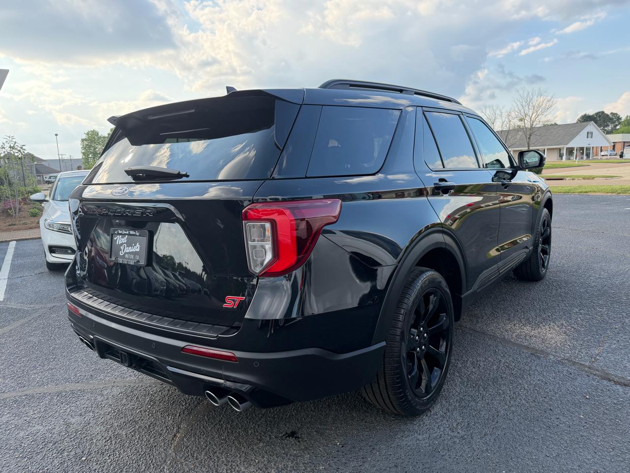 Ford Explorer ST AWD 2023