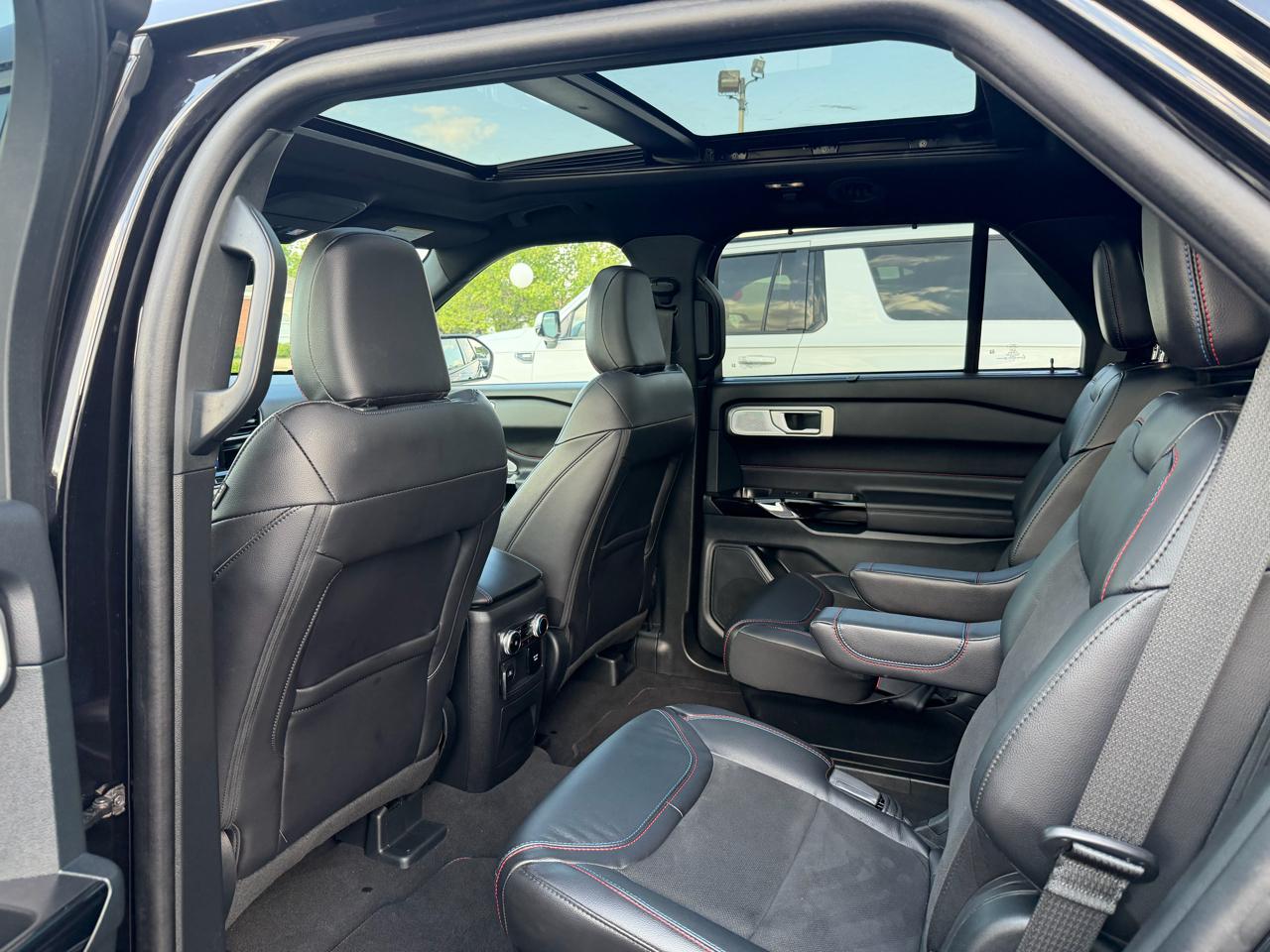 Ford Explorer ST AWD 2023