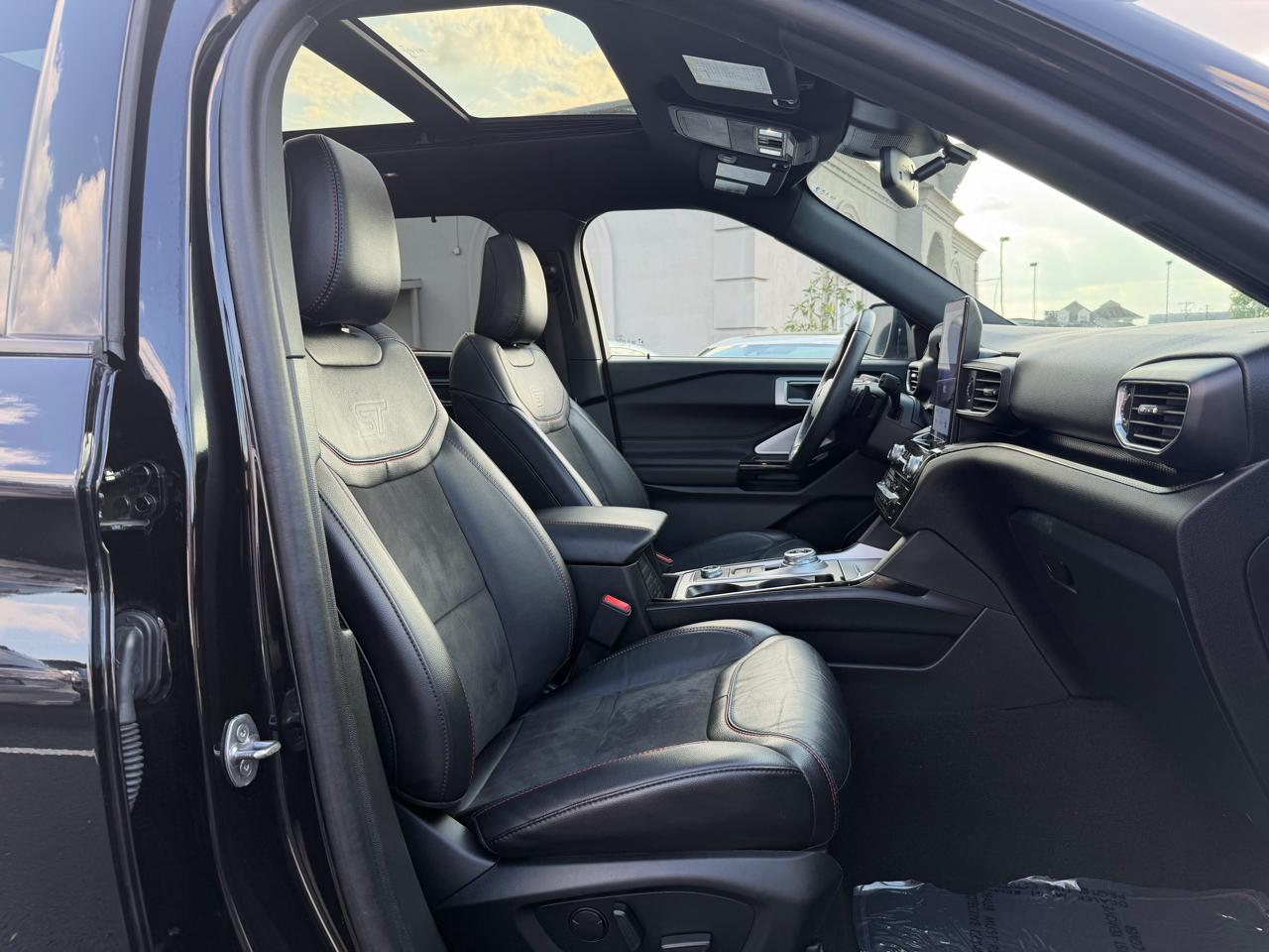 Ford Explorer ST AWD 2023