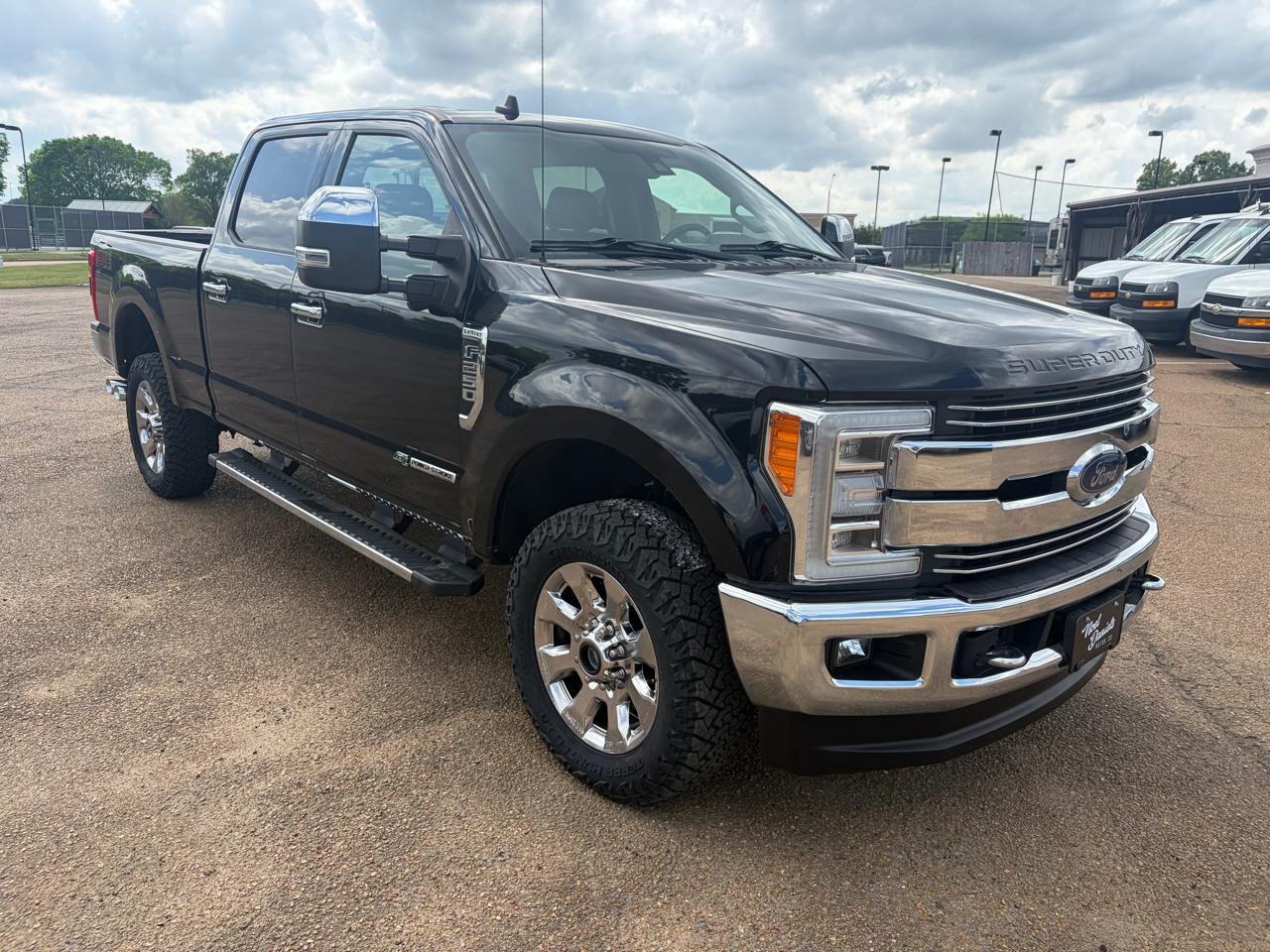 Ford F-250 SD Lariat Crew Cab 4WD 2019