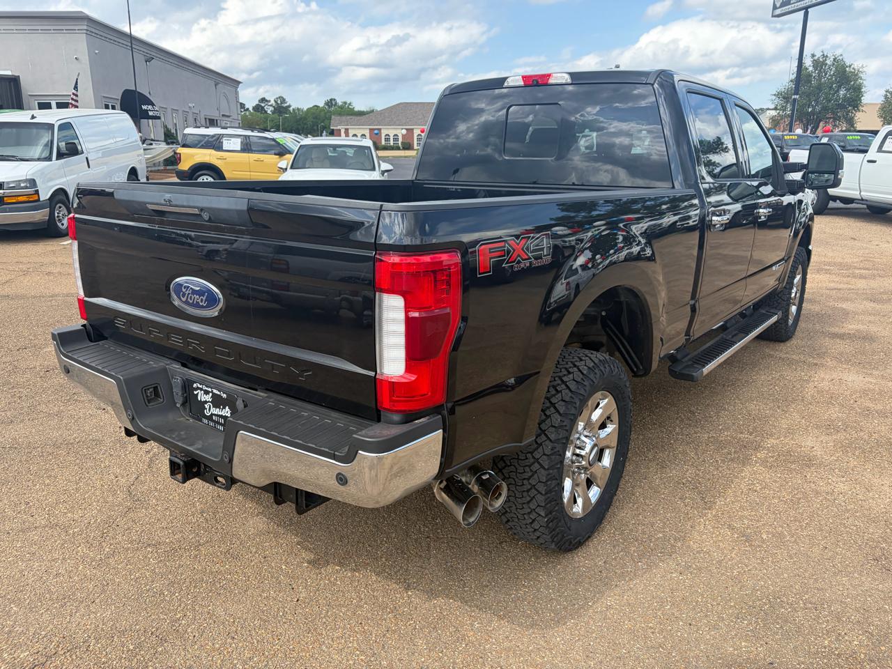 Ford F-250 SD Lariat Crew Cab 4WD 2019