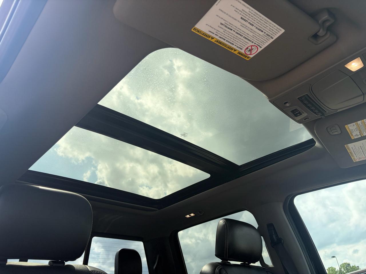 Ford F-250 SD Lariat Crew Cab 4WD 2019