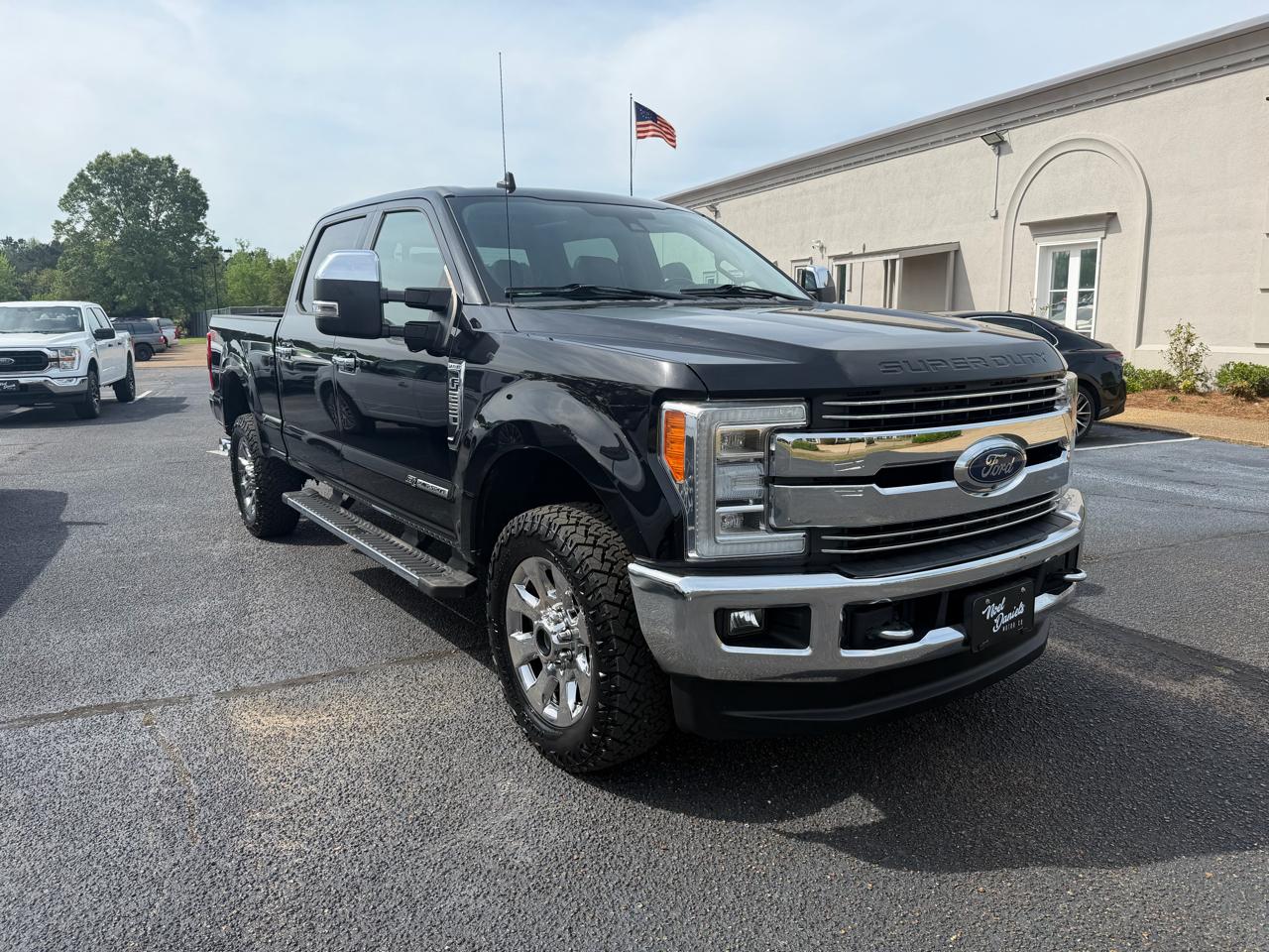 Ford F-250 SD Lariat Crew Cab 4WD 2019