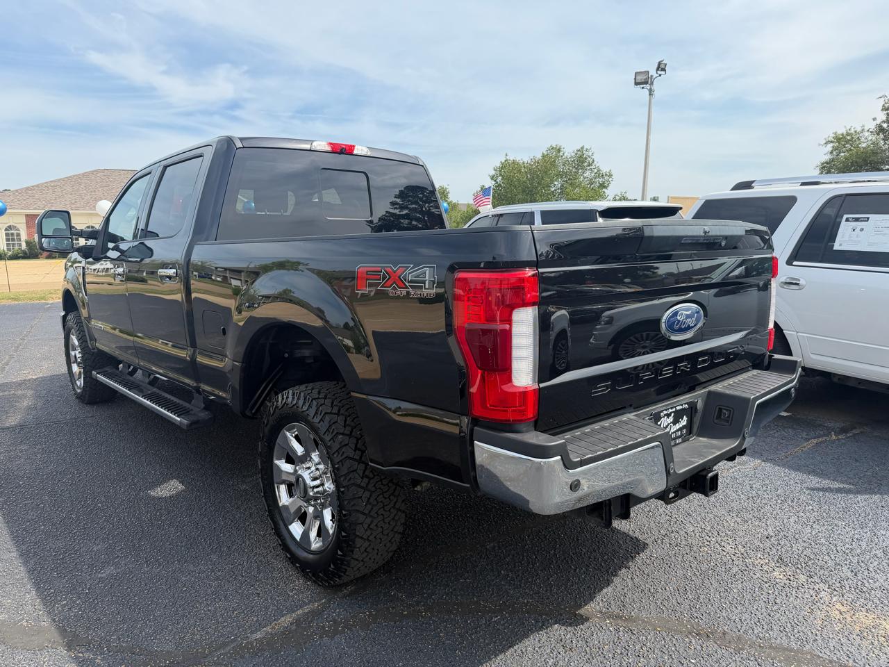 Ford F-250 SD Lariat Crew Cab 4WD 2019