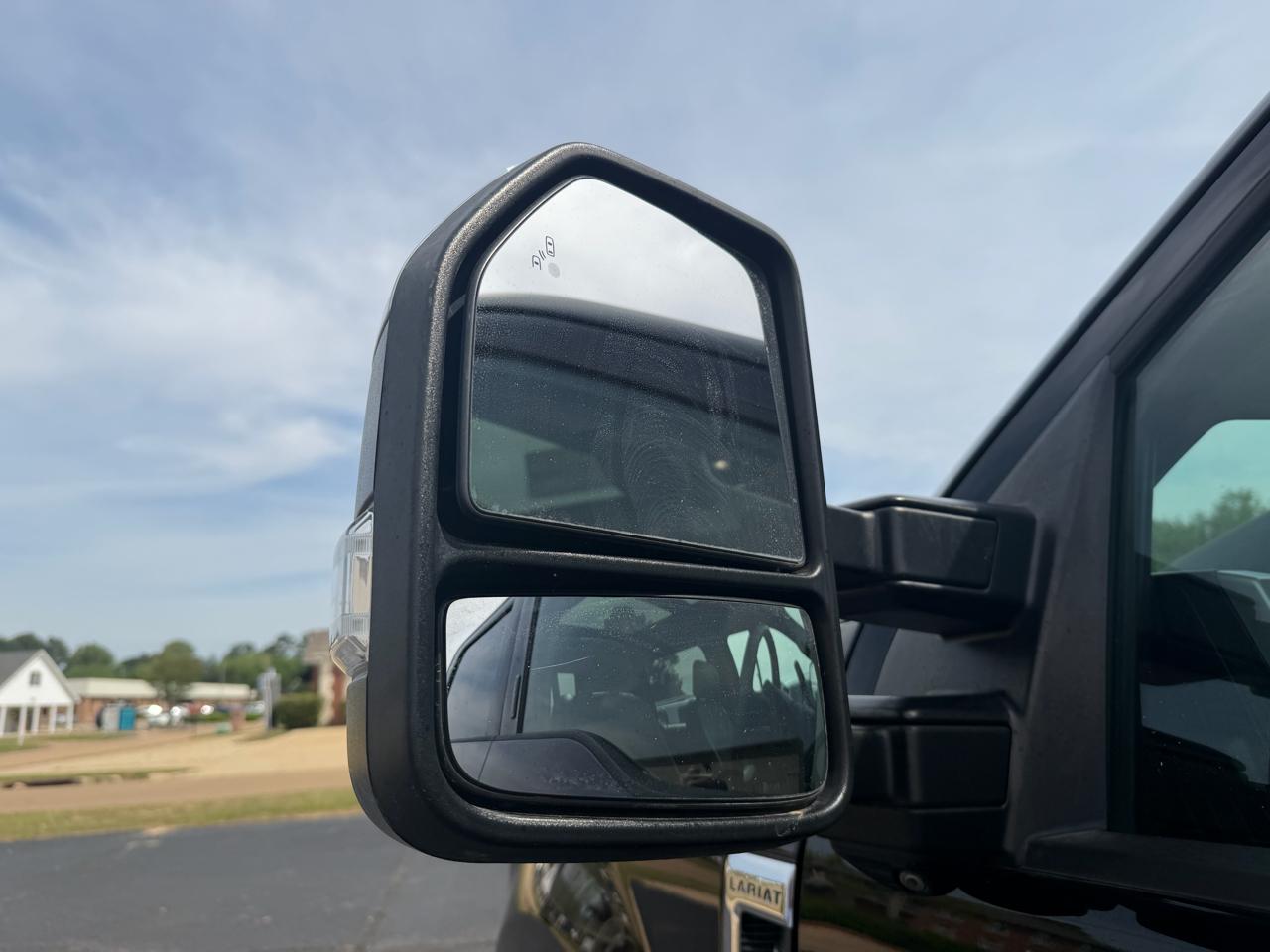 Ford F-250 SD Lariat Crew Cab 4WD 2019