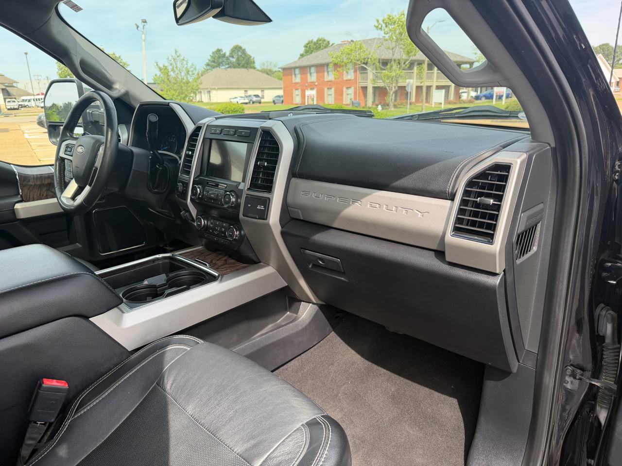 Ford F-250 SD Lariat Crew Cab 4WD 2019