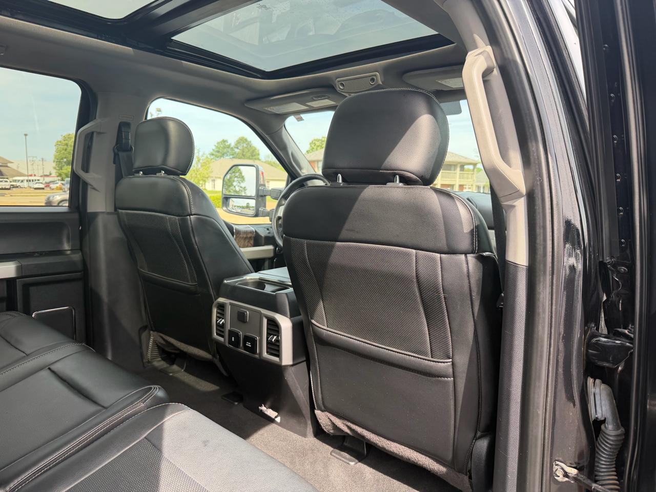 Ford F-250 SD Lariat Crew Cab 4WD 2019