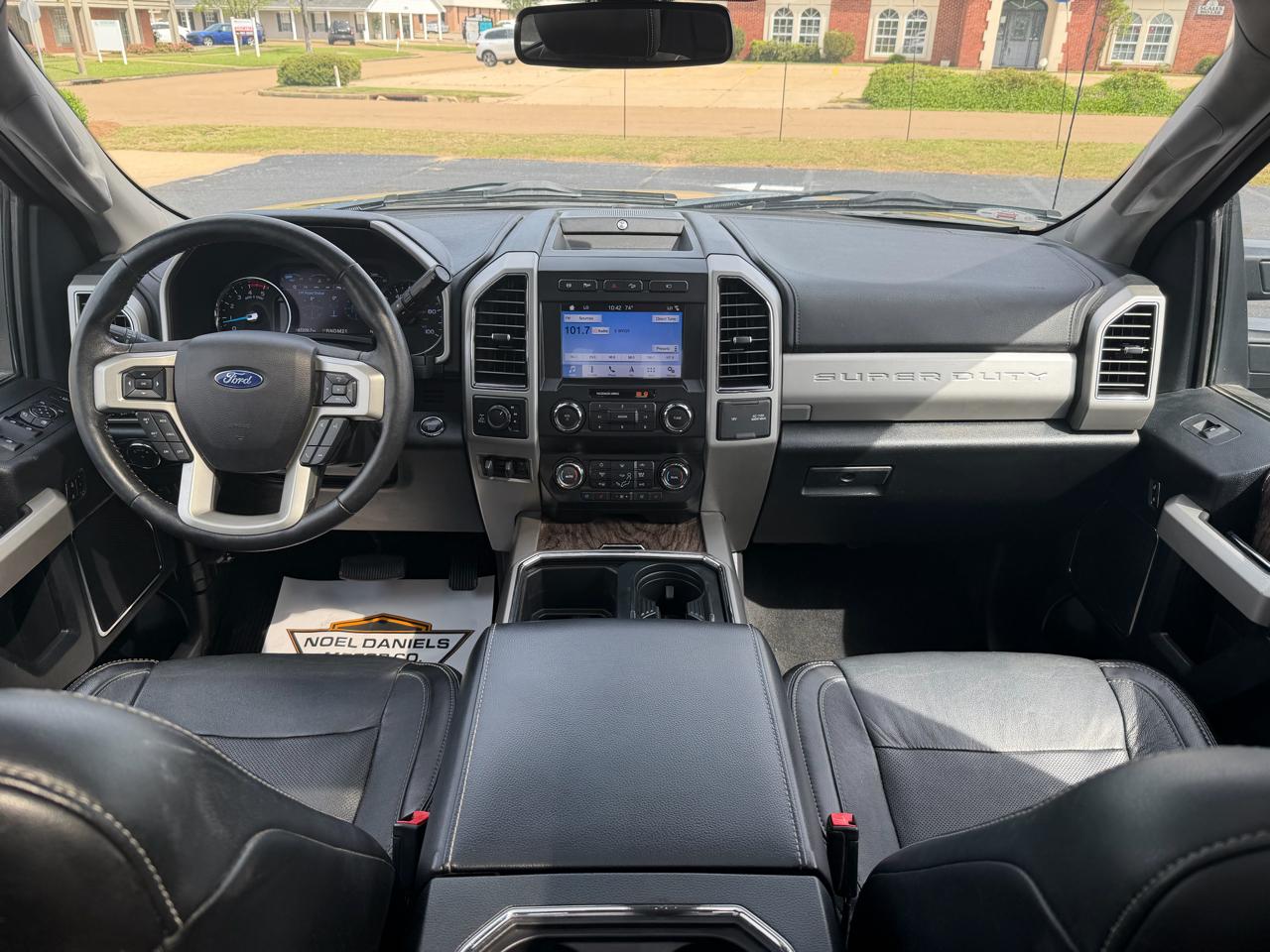 Ford F-250 SD Lariat Crew Cab 4WD 2019