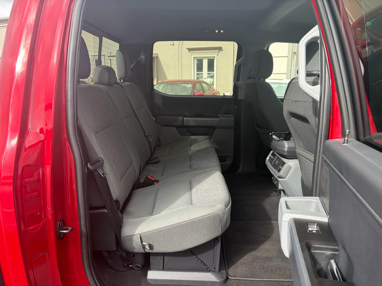 Ford F-150 XLT SuperCrew 4WD 2024