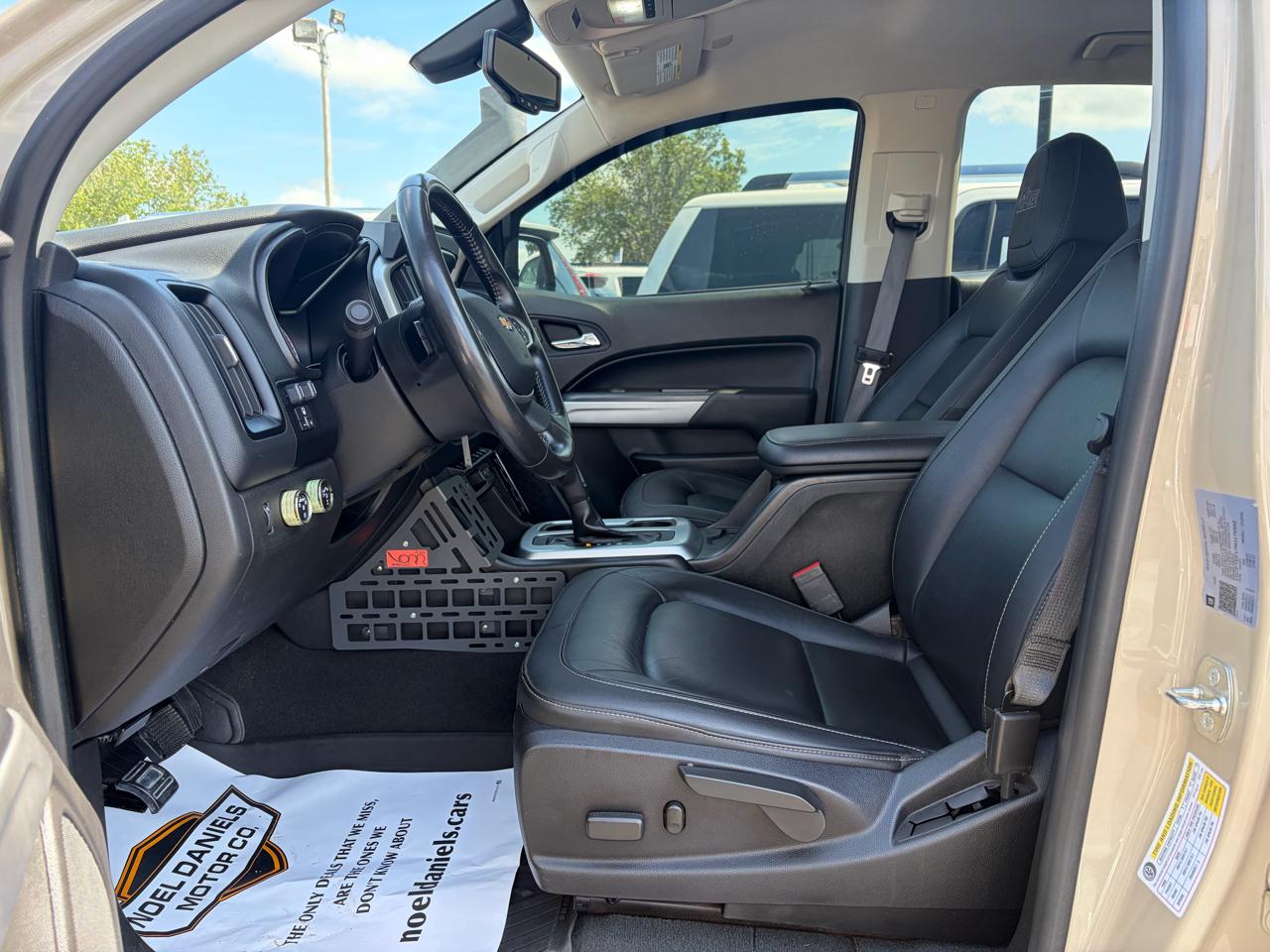 View vehicle photo 6