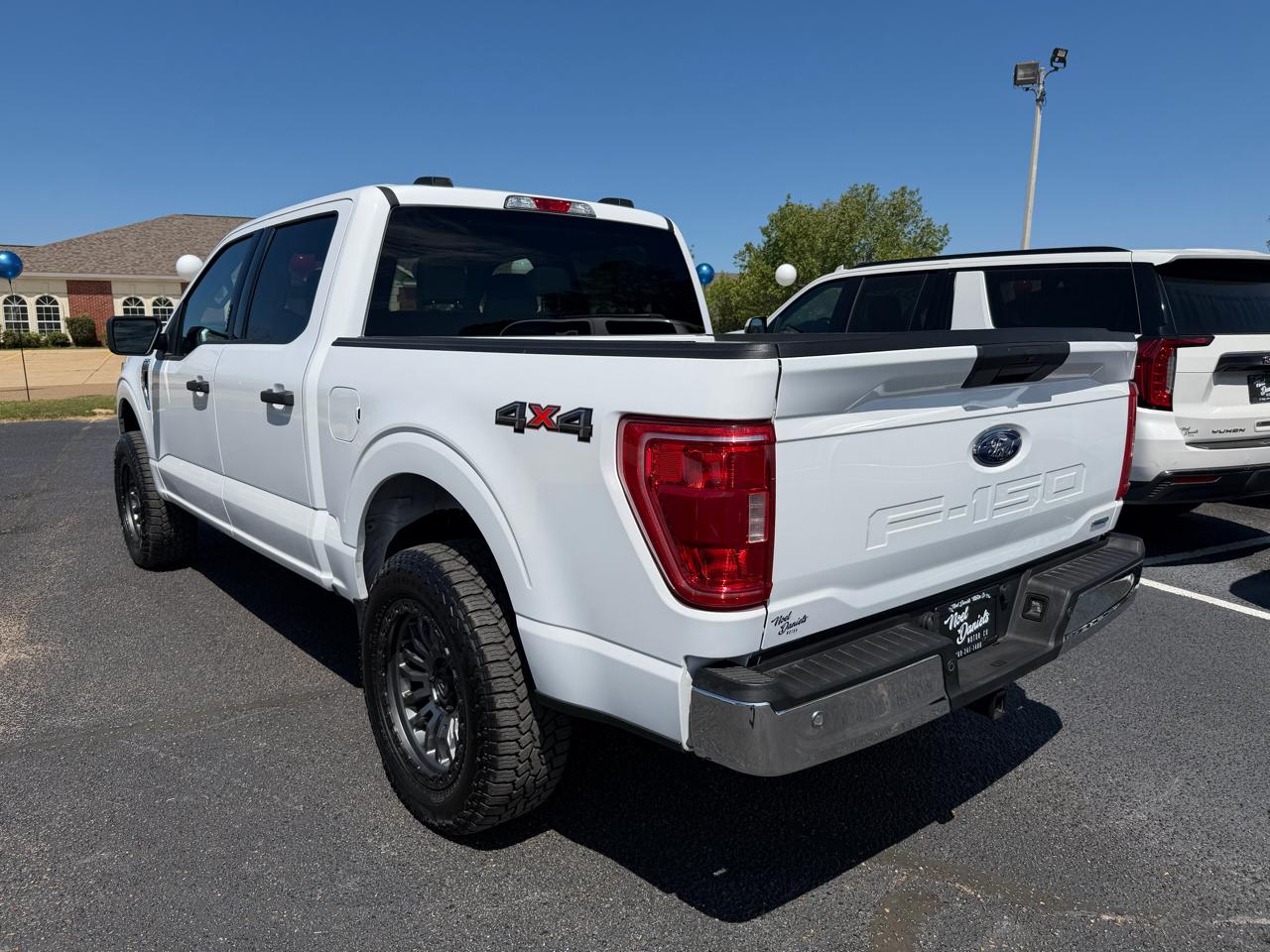 Ford F-150 XLT SuperCrew 5.5-ft. Bed 4WD 2022