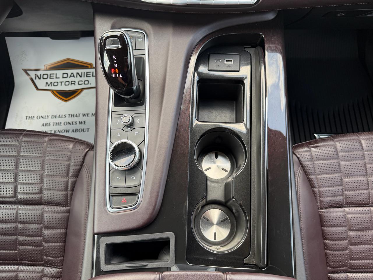 Cadillac Escalade Premium Luxury Platinum 2021