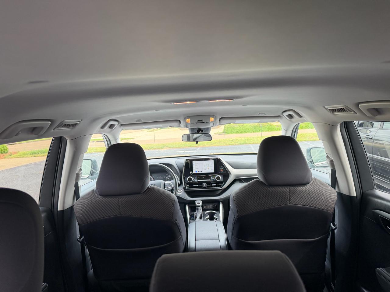 Toyota Highlander LE AWD (Natl) 2024