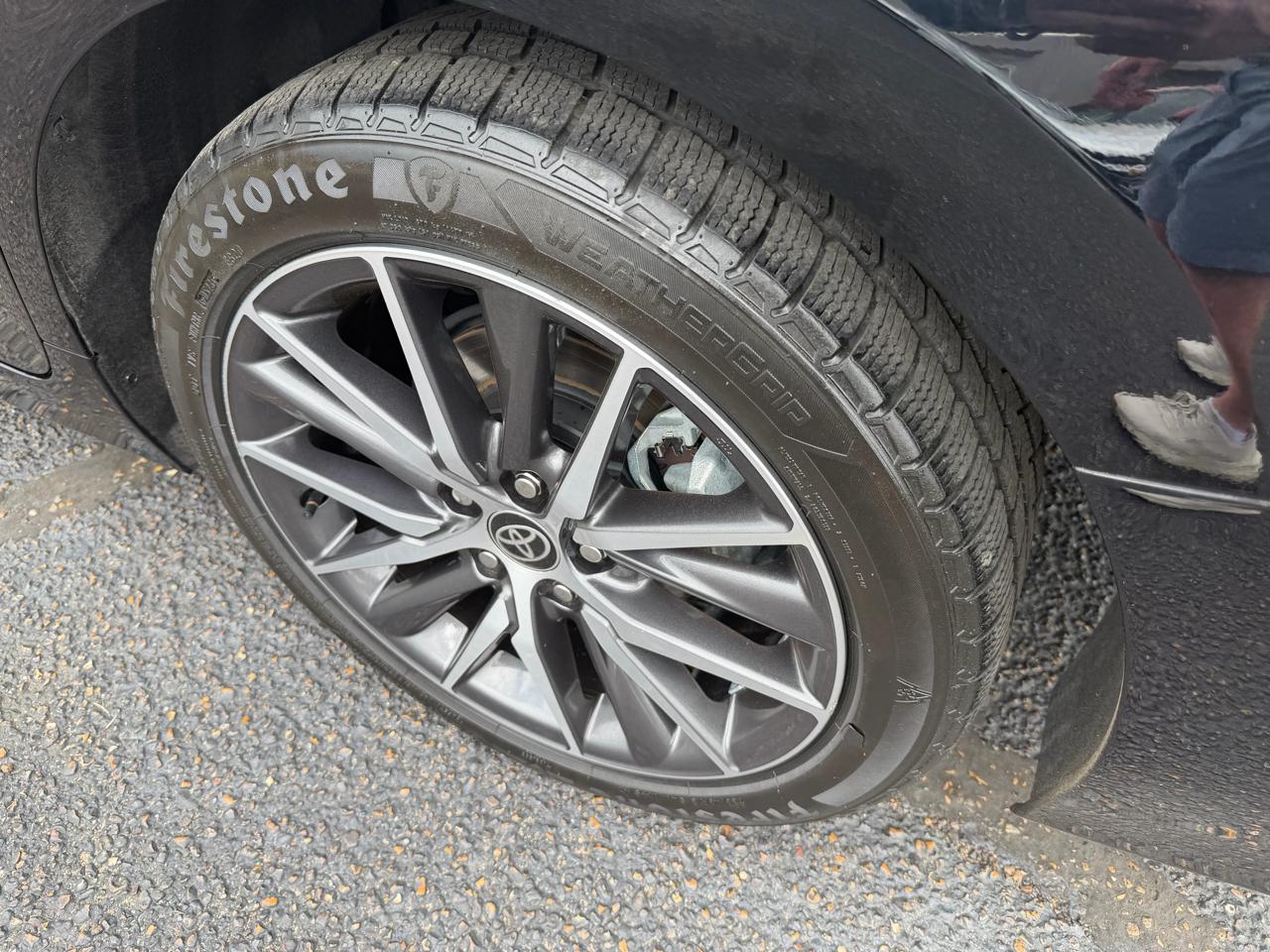 Toyota Camry Hybrid XLE 2022