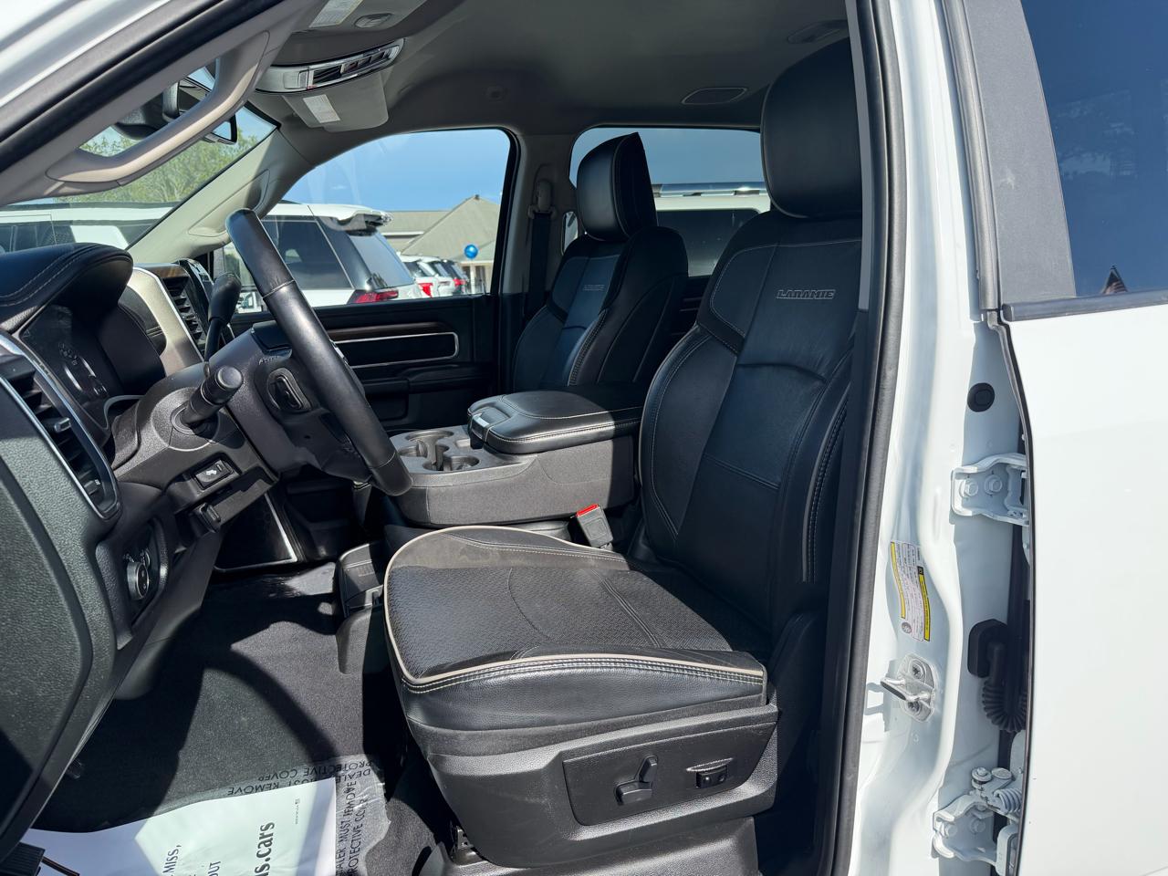 RAM 2500 Laramie Crew Cab SWB 4WD 2024