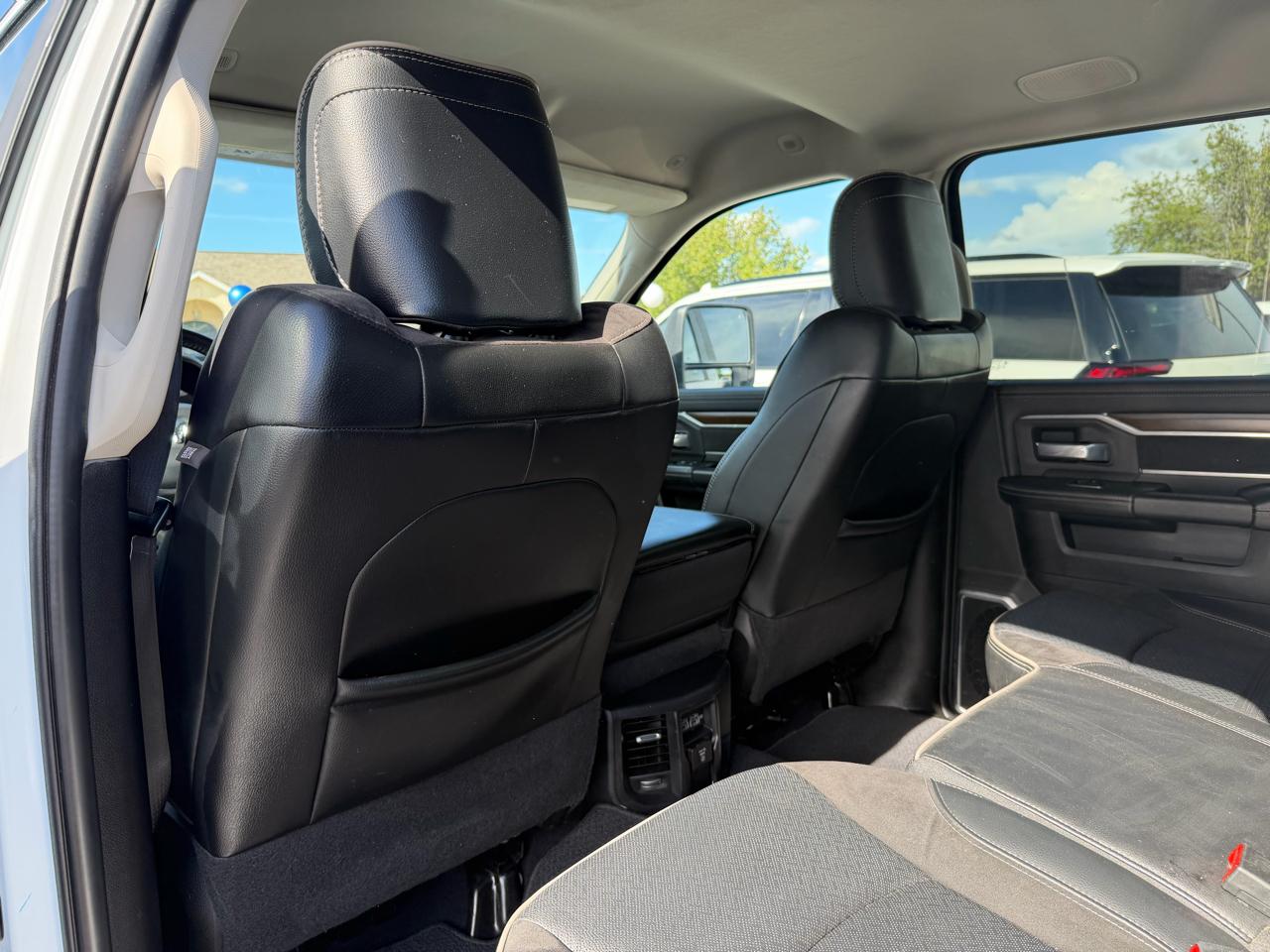 RAM 2500 Laramie Crew Cab SWB 4WD 2024