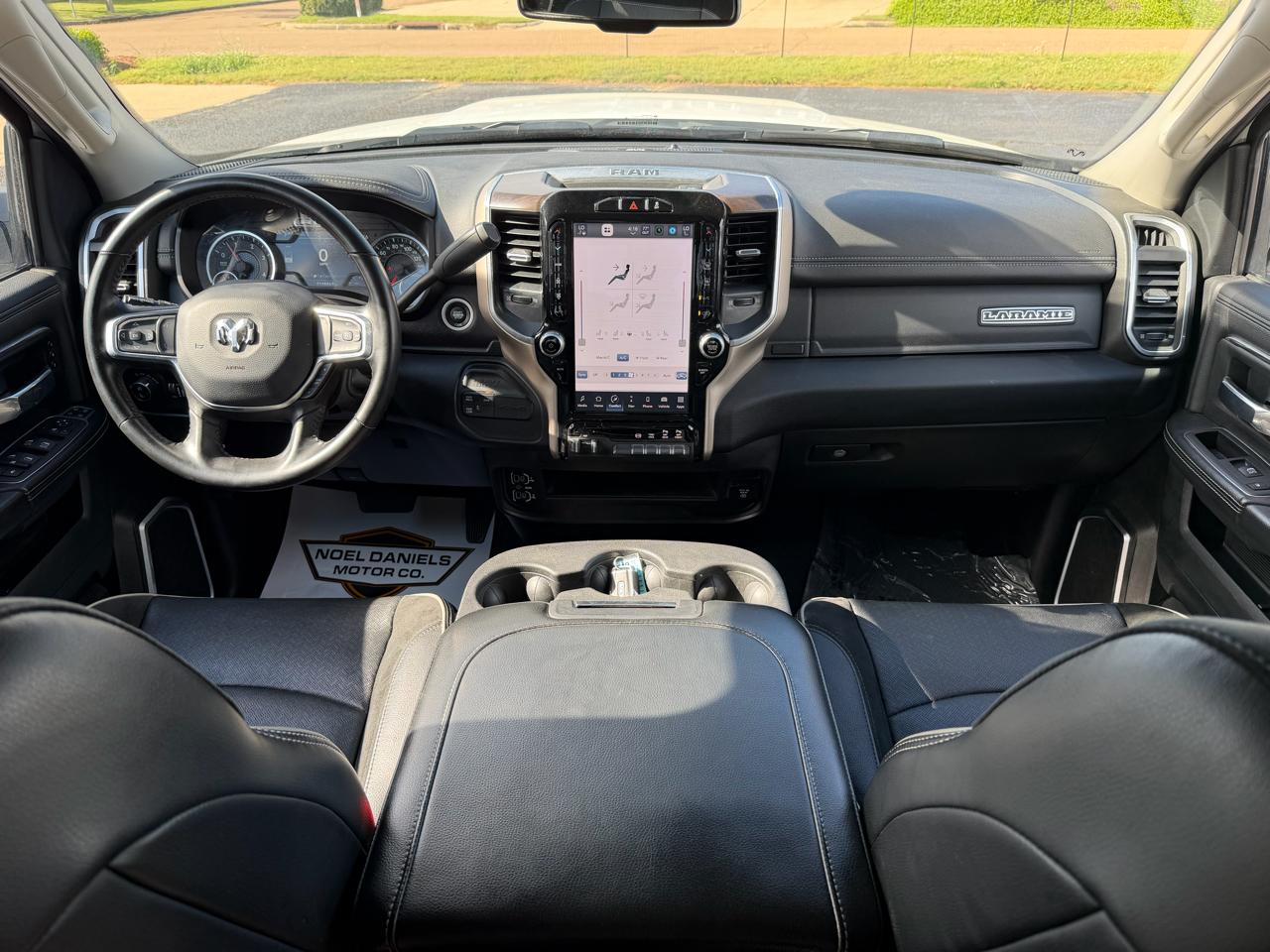 RAM 2500 Laramie Crew Cab SWB 4WD 2024