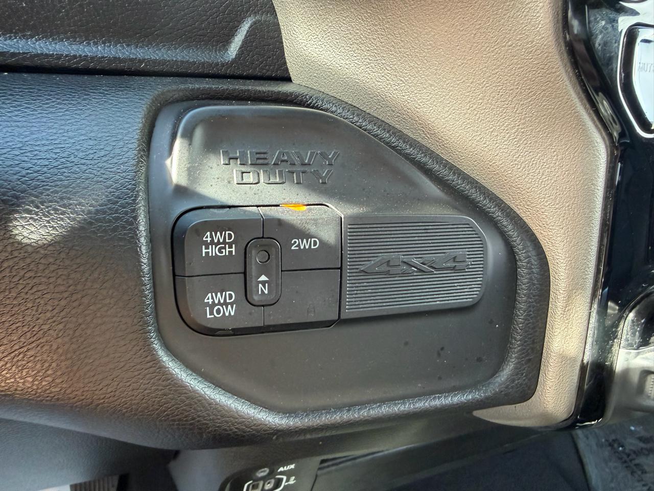 RAM 2500 Laramie Crew Cab SWB 4WD 2024