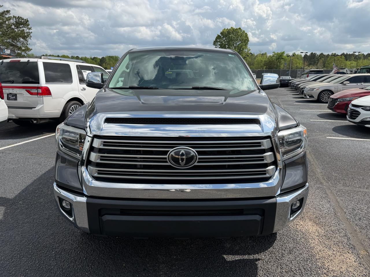 Toyota Tundra Limited 5.7L CrewMax 2WD 2020