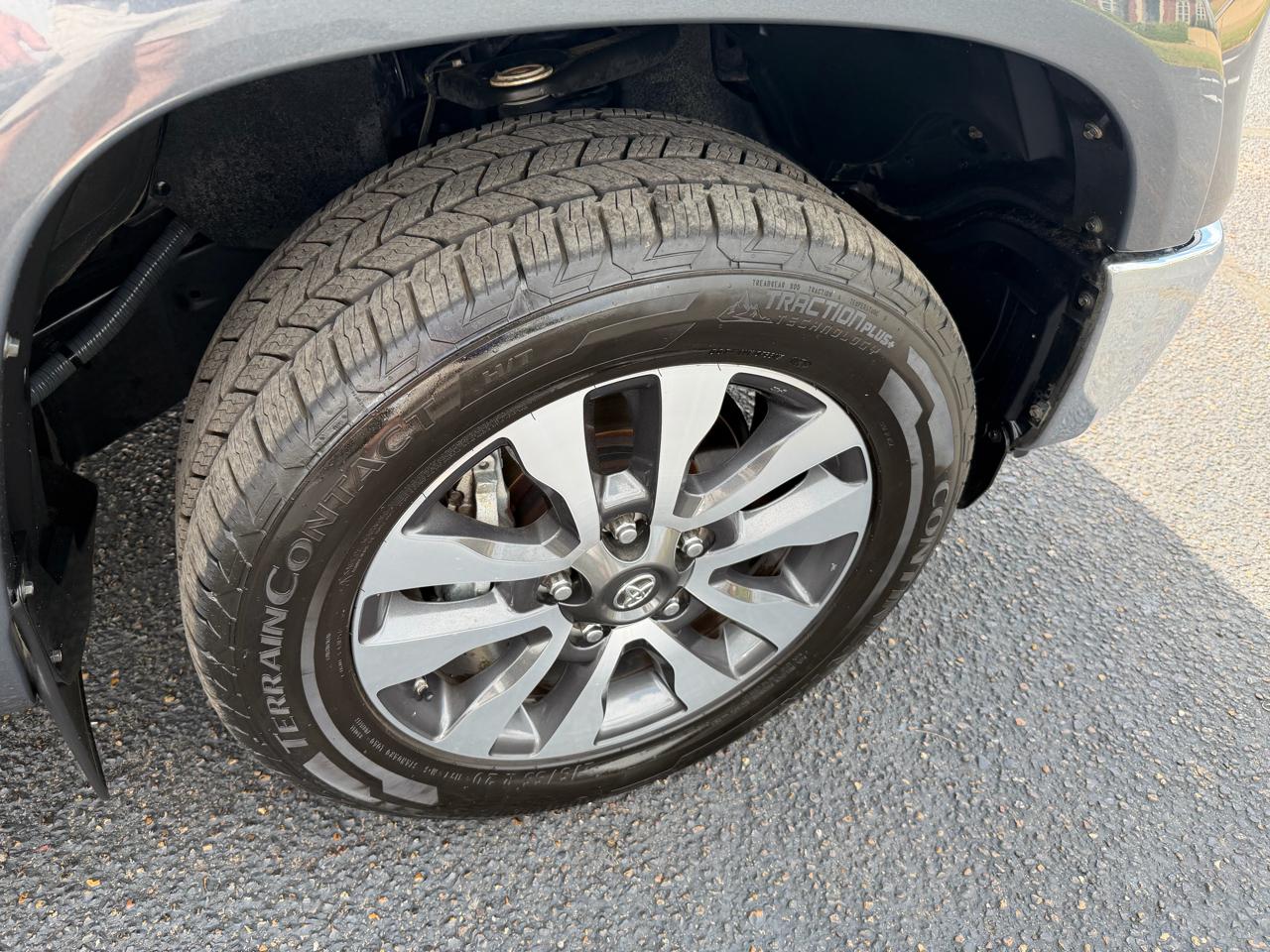 Toyota Tundra Limited 5.7L CrewMax 2WD 2020