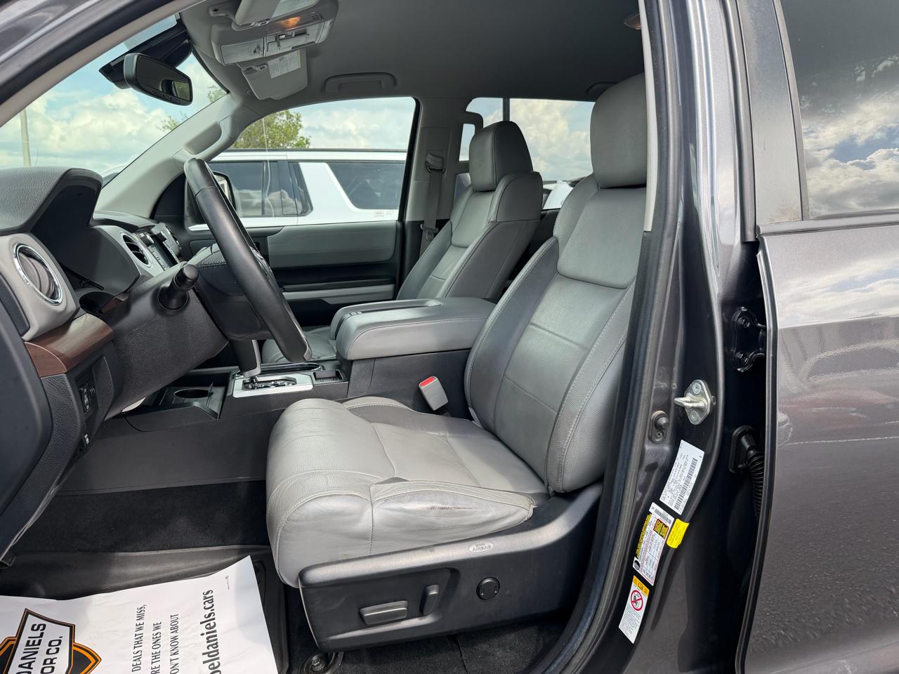 Toyota Tundra Limited 5.7L CrewMax 2WD 2020