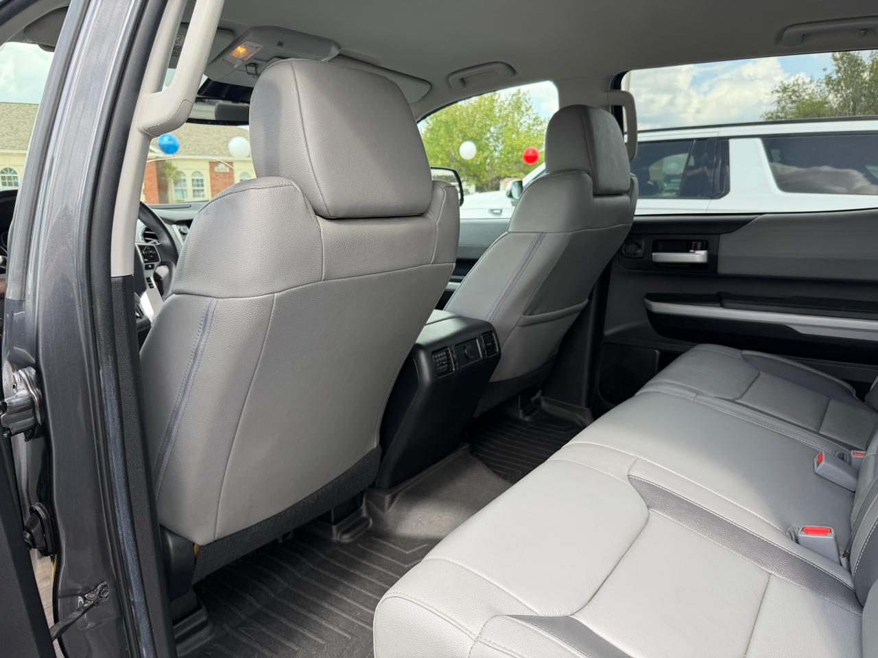 Toyota Tundra Limited 5.7L CrewMax 2WD 2020