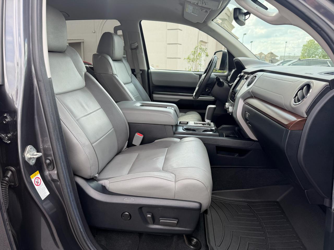 Toyota Tundra Limited 5.7L CrewMax 2WD 2020