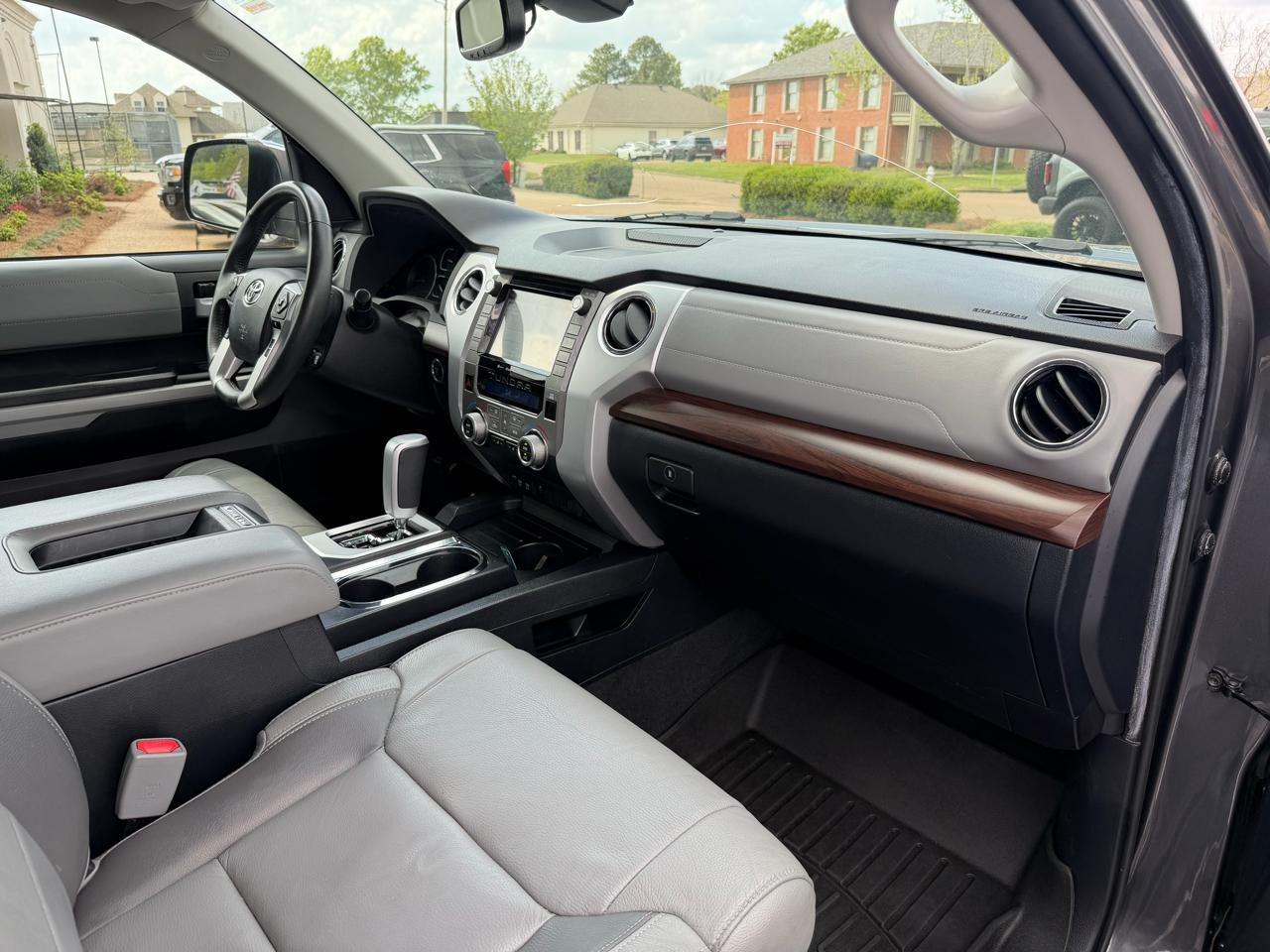 Toyota Tundra Limited 5.7L CrewMax 2WD 2020