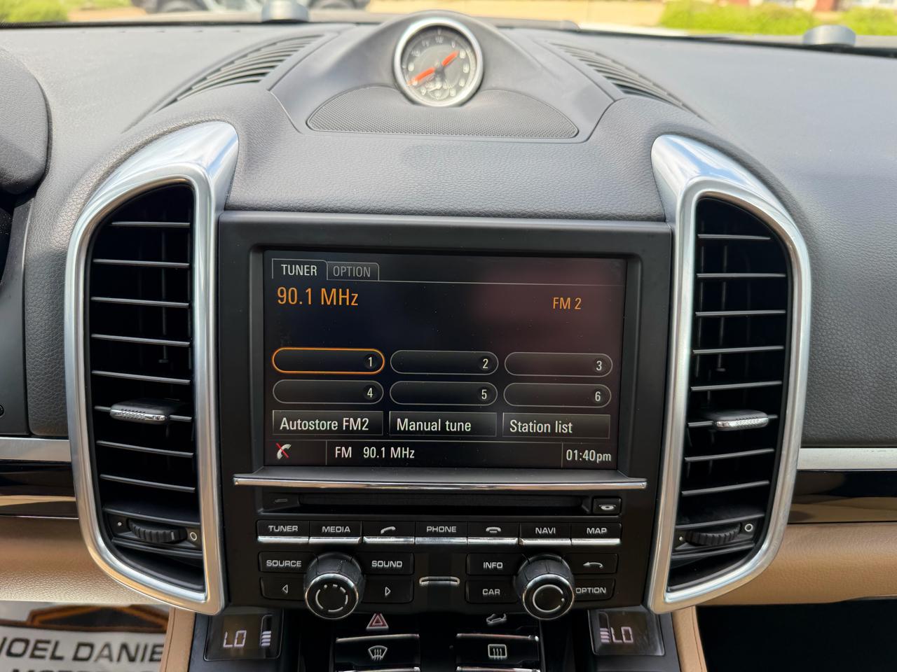 Porsche Cayenne Base 2016