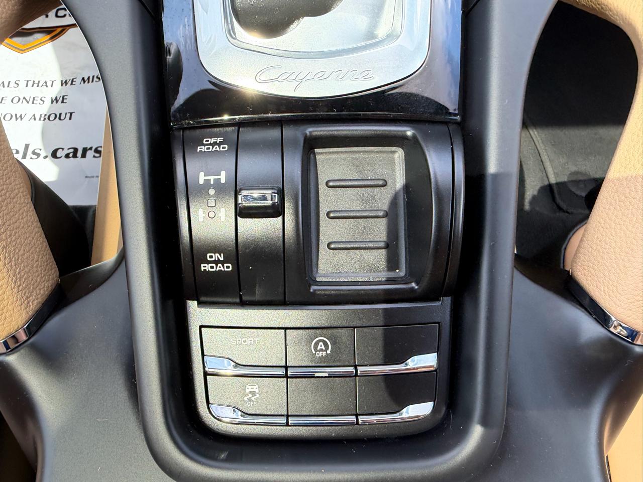 Porsche Cayenne Base 2016