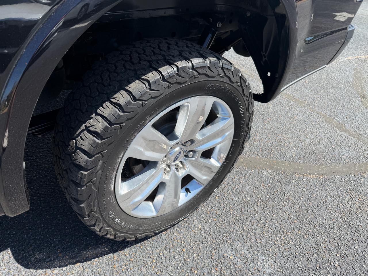 Ford F-150 Platinum SuperCrew 5.5-ft. Bed 4WD 2019