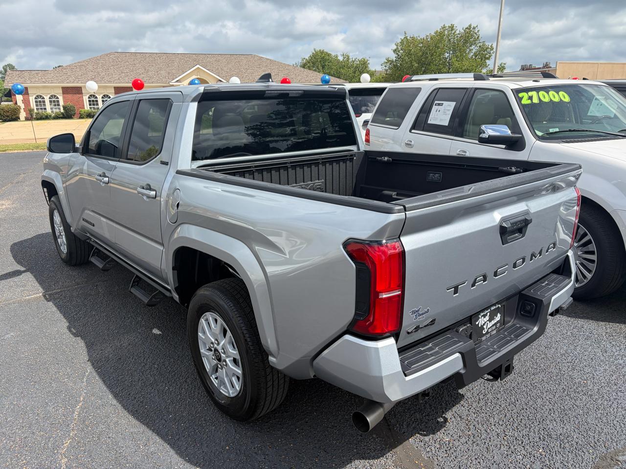 Toyota Tacoma SR5 Dbl Cab 4WD at 2025