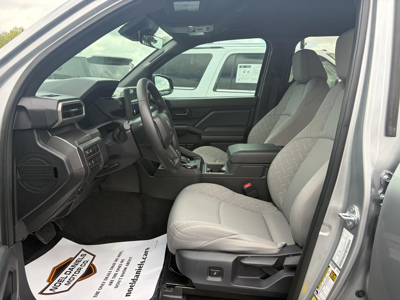 Toyota Tacoma SR5 Dbl Cab 4WD at 2025