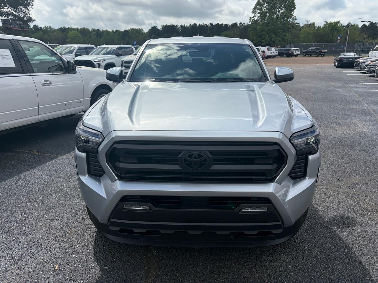 Toyota Tacoma SR5 Dbl Cab 4WD at 2025