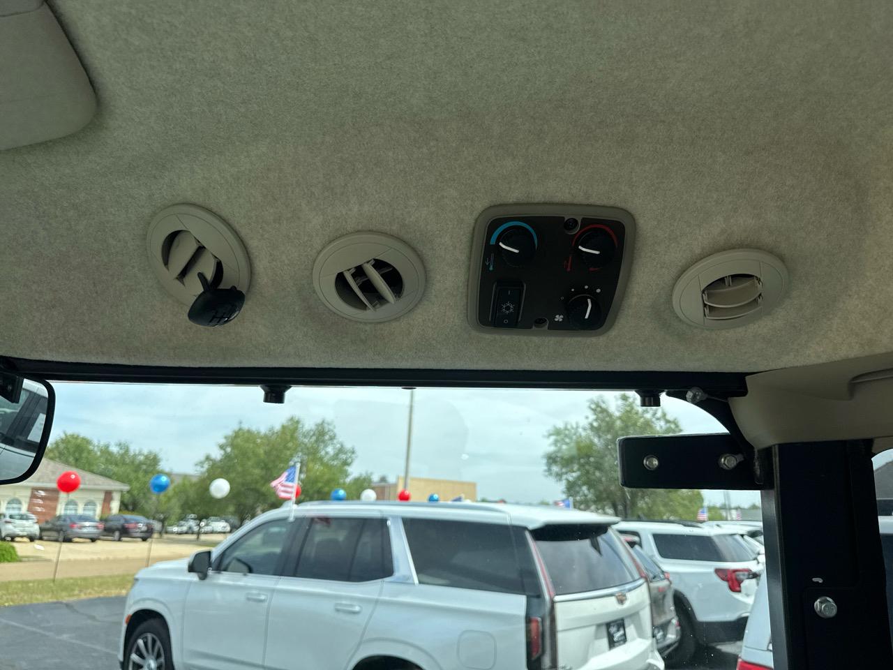 John Deere 3038  2024