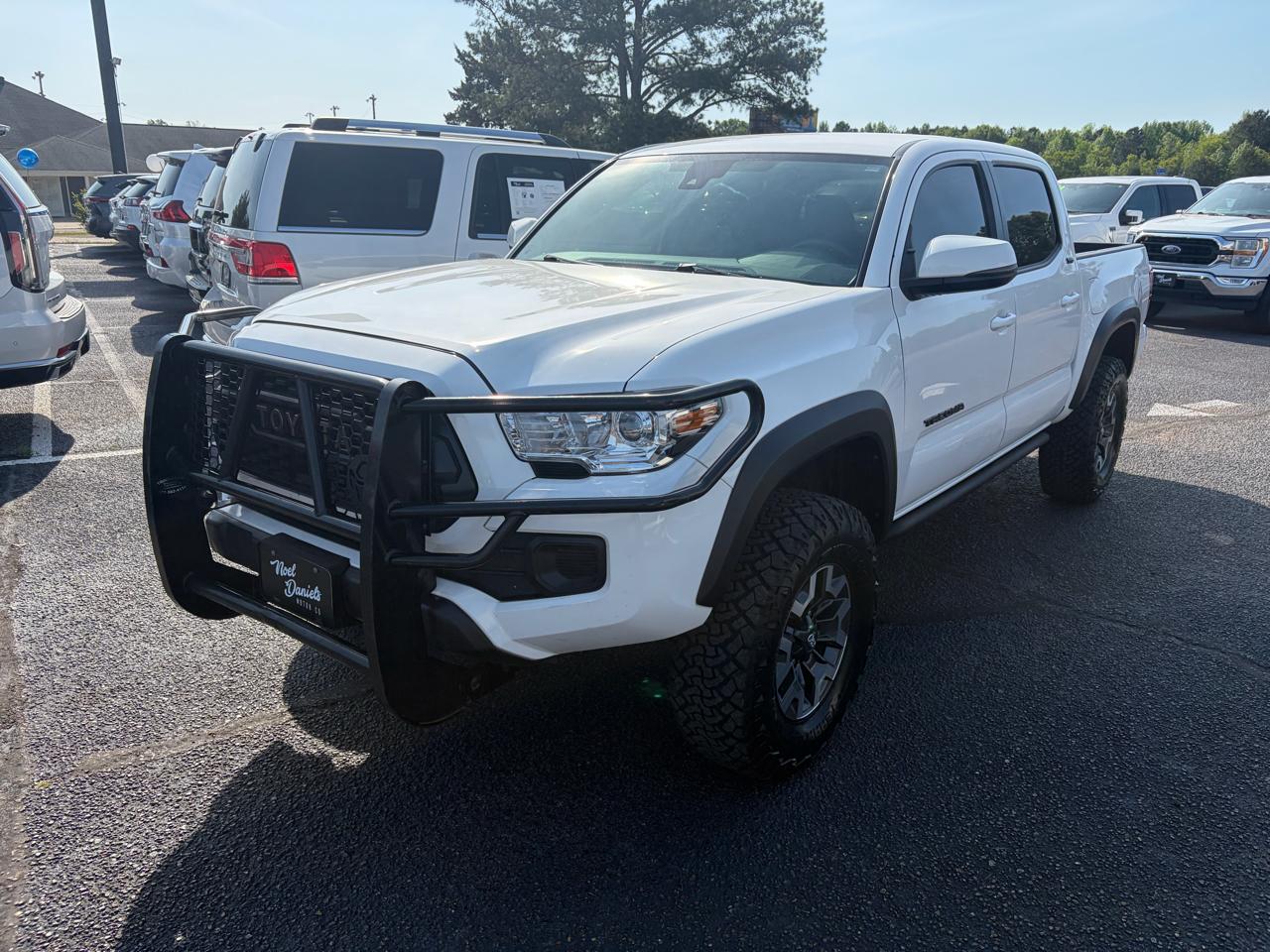 Toyota Tacoma Trail Dbl Cab 4WD V6 at 2023
