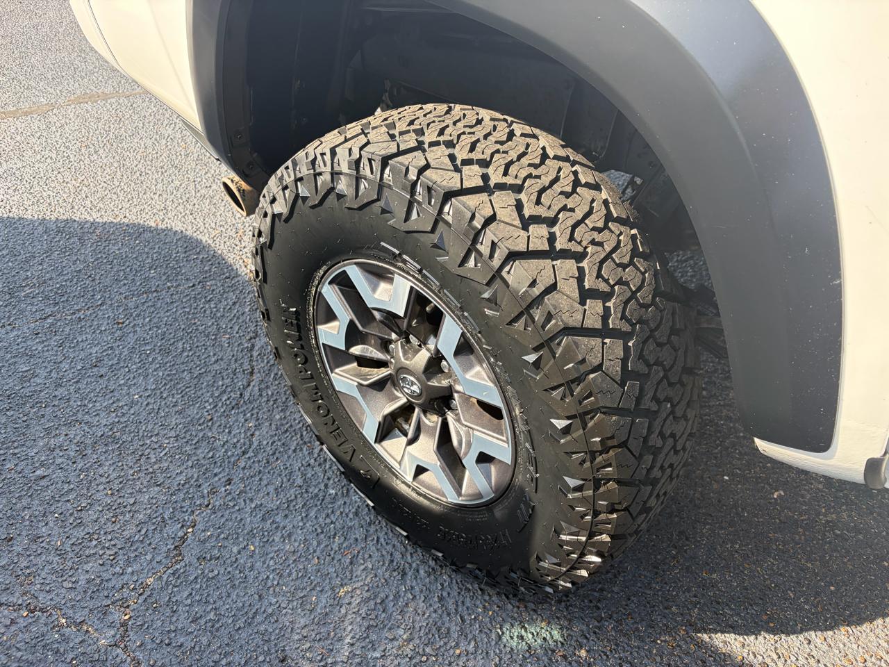 Toyota Tacoma Trail Dbl Cab 4WD V6 at 2023