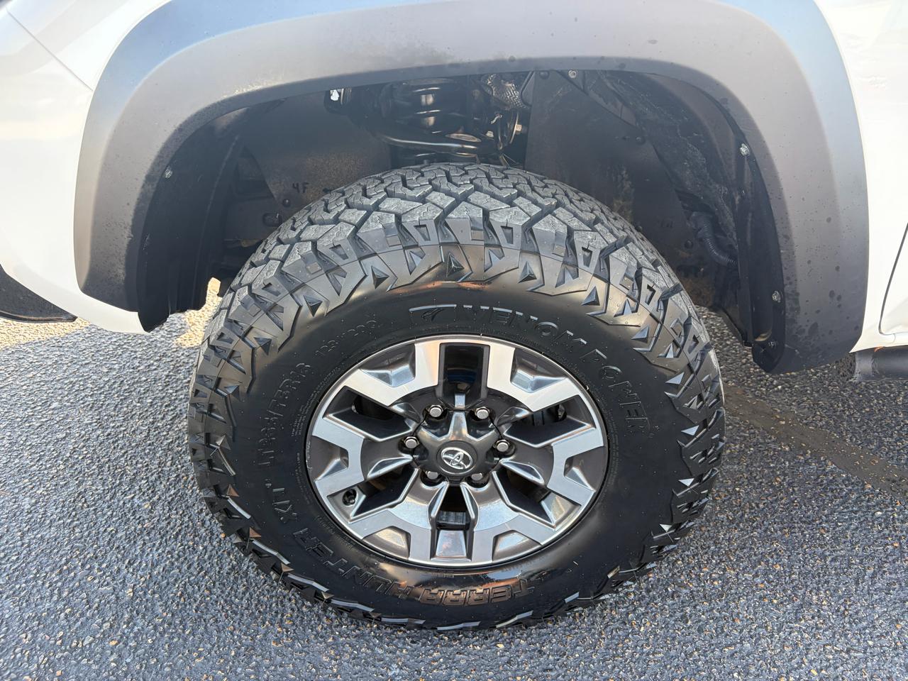 Toyota Tacoma Trail Dbl Cab 4WD V6 at 2023