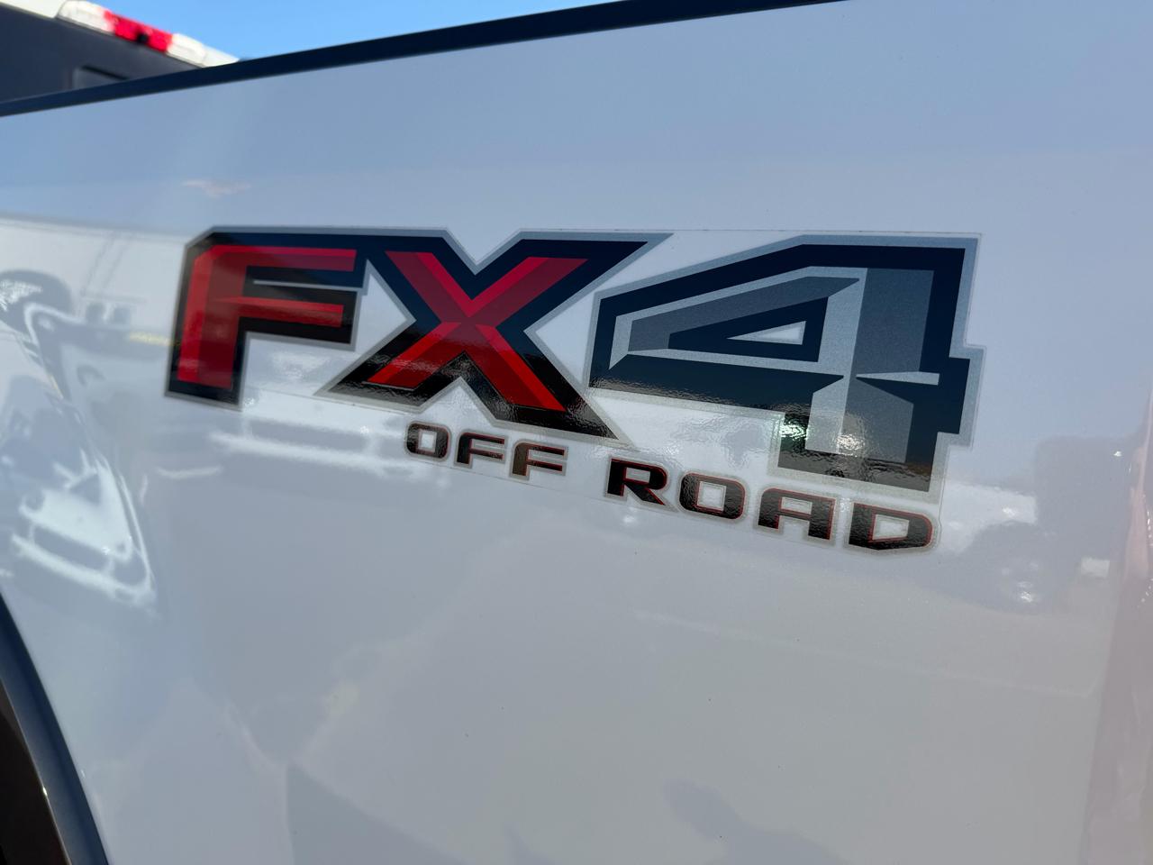 Ford F-250 SD Lariat Crew Cab 4WD 2022