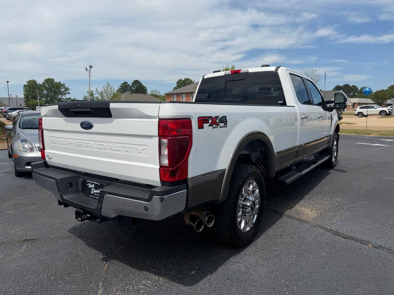 Ford F-250 SD Lariat Crew Cab 4WD 2022