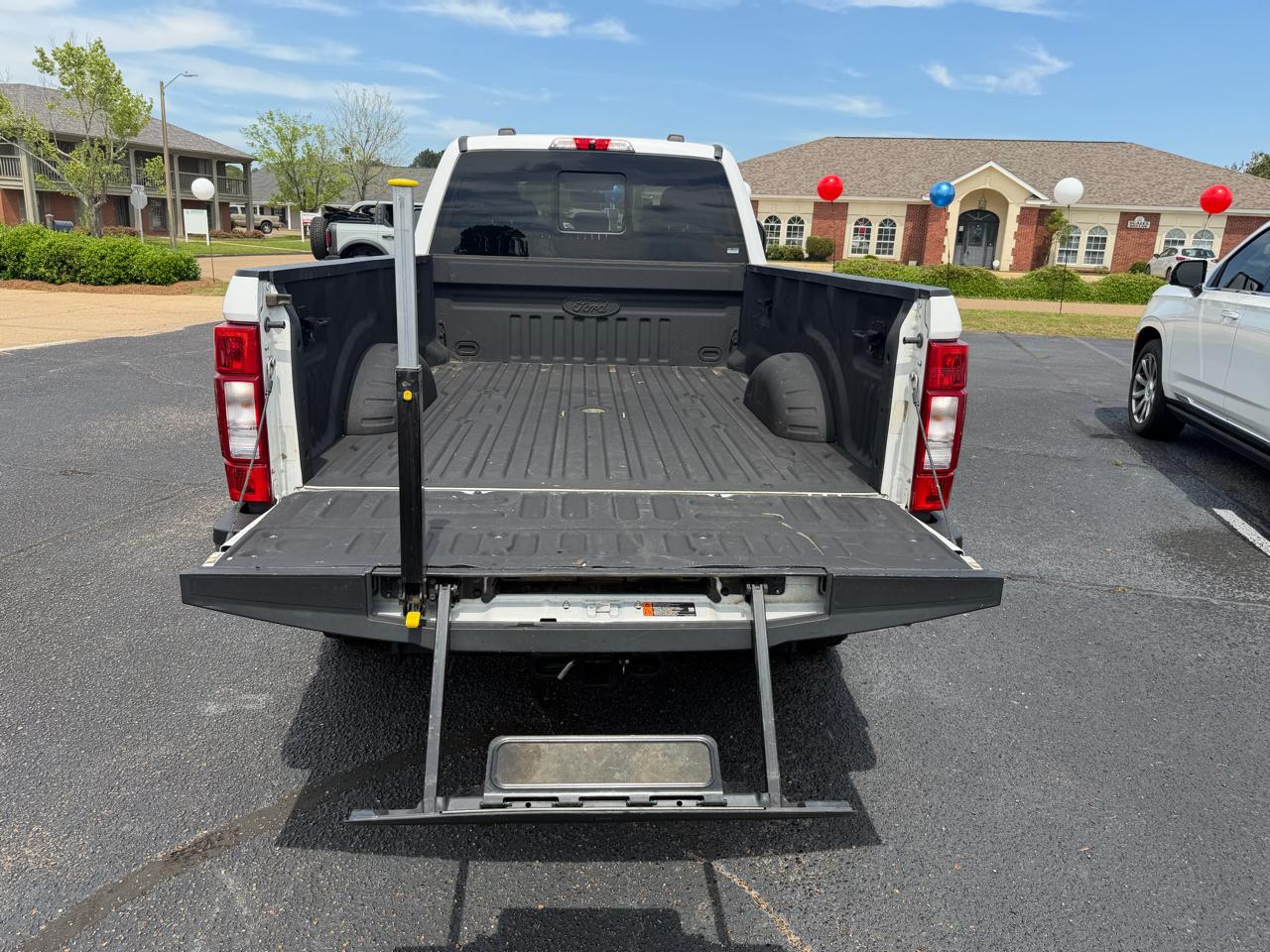 Ford F-250 SD Lariat Crew Cab 4WD 2022