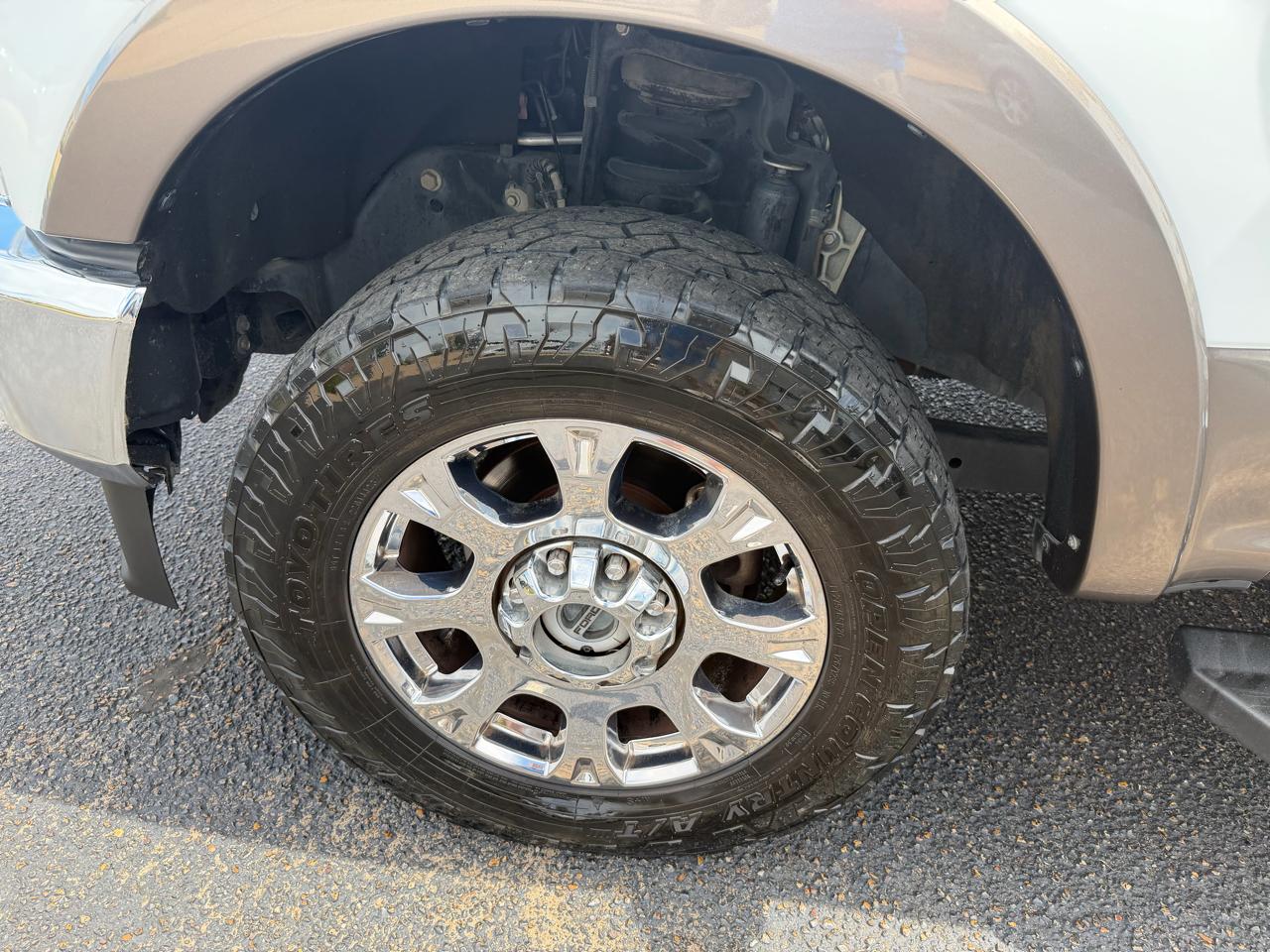 Ford F-250 SD Lariat Crew Cab 4WD 2022