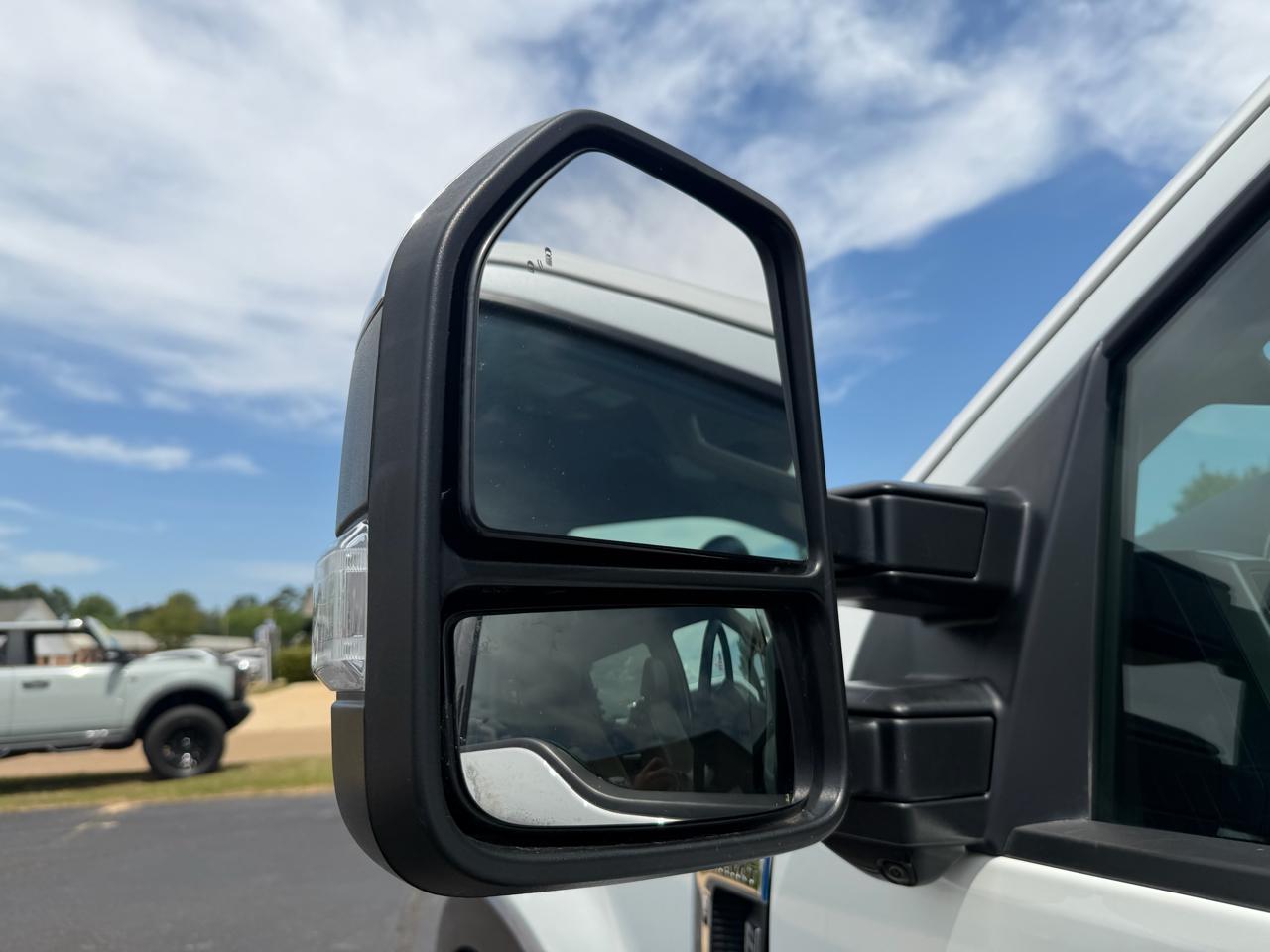 Ford F-250 SD Lariat Crew Cab 4WD 2022