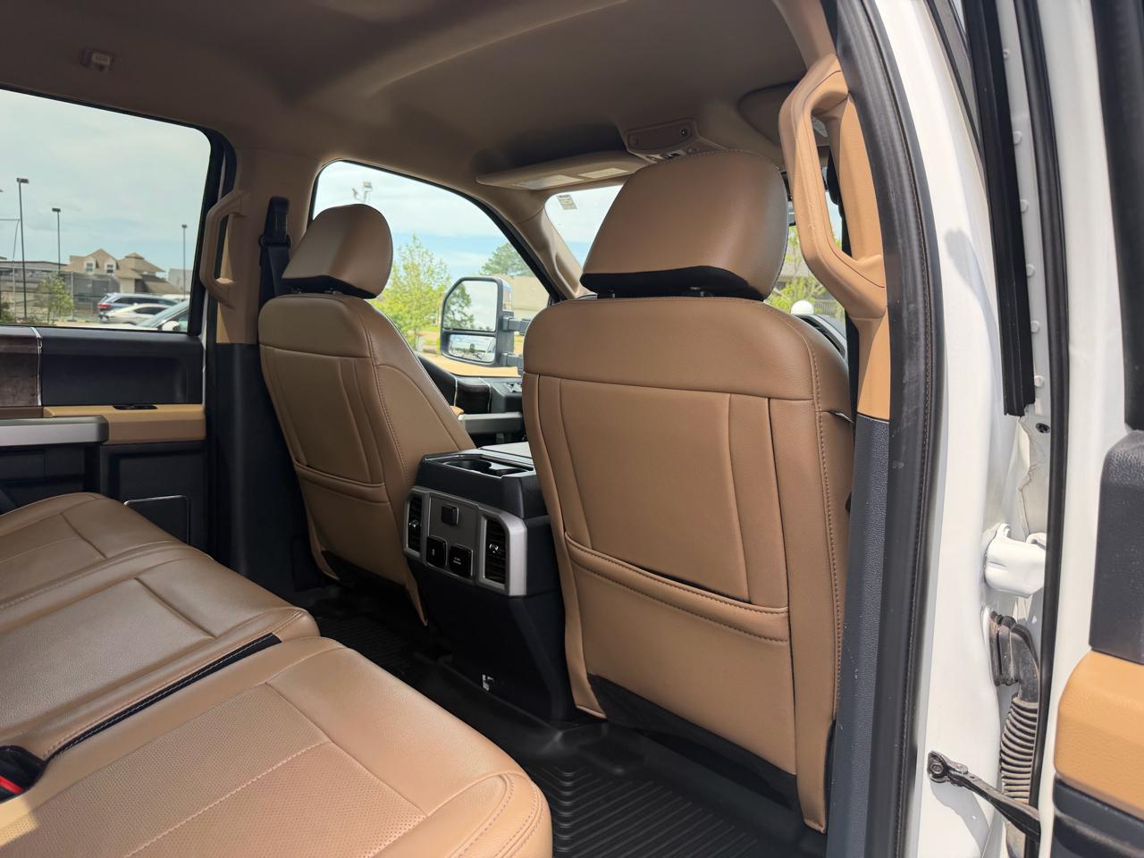 Ford F-250 SD Lariat Crew Cab 4WD 2022