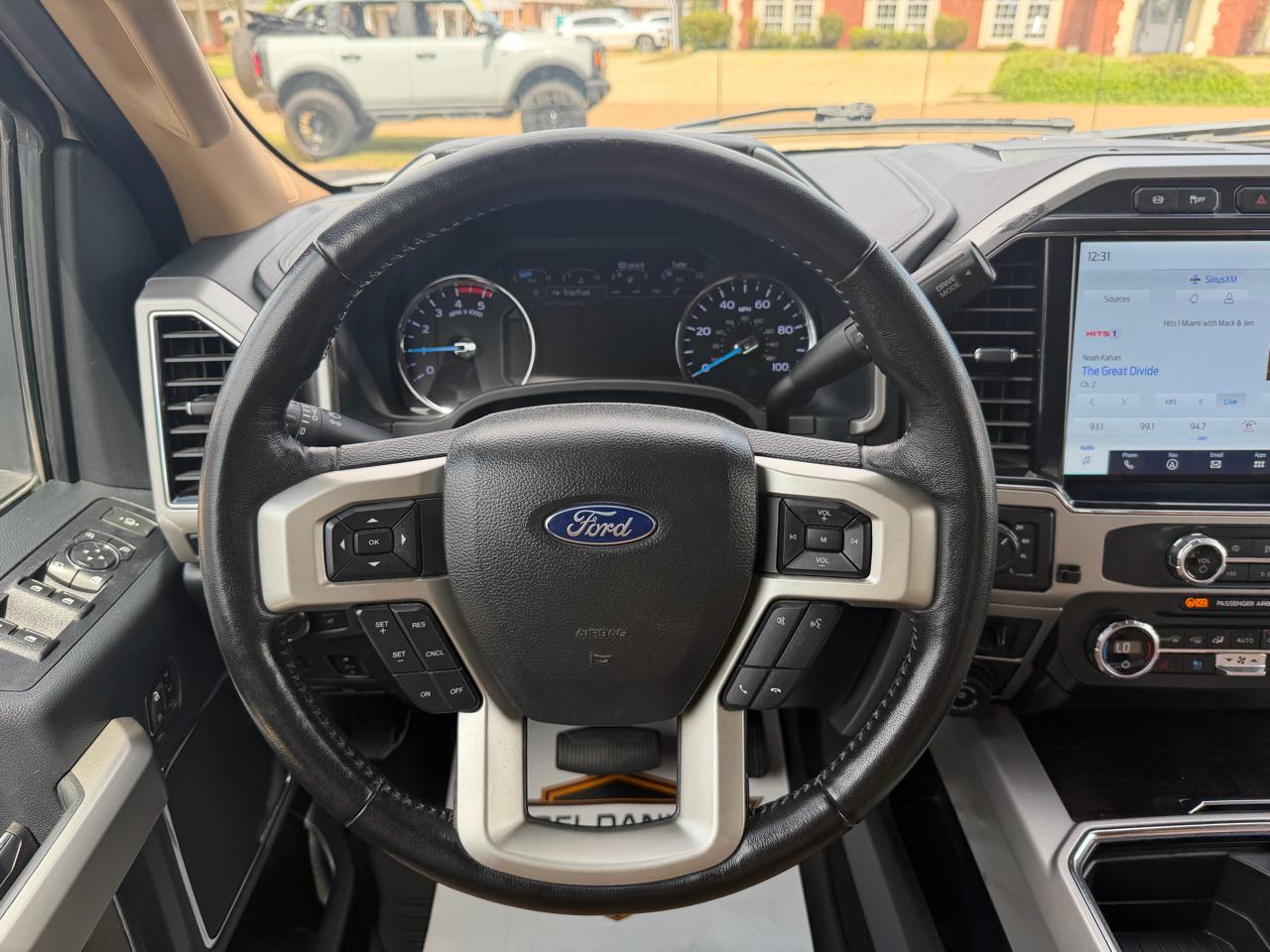 Ford F-250 SD Lariat Crew Cab 4WD 2022