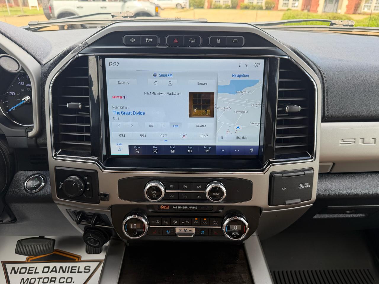 Ford F-250 SD Lariat Crew Cab 4WD 2022