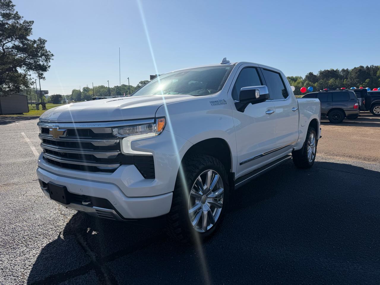 Chevrolet Silverado 1500 High Country Crew Cab 4WD 2024