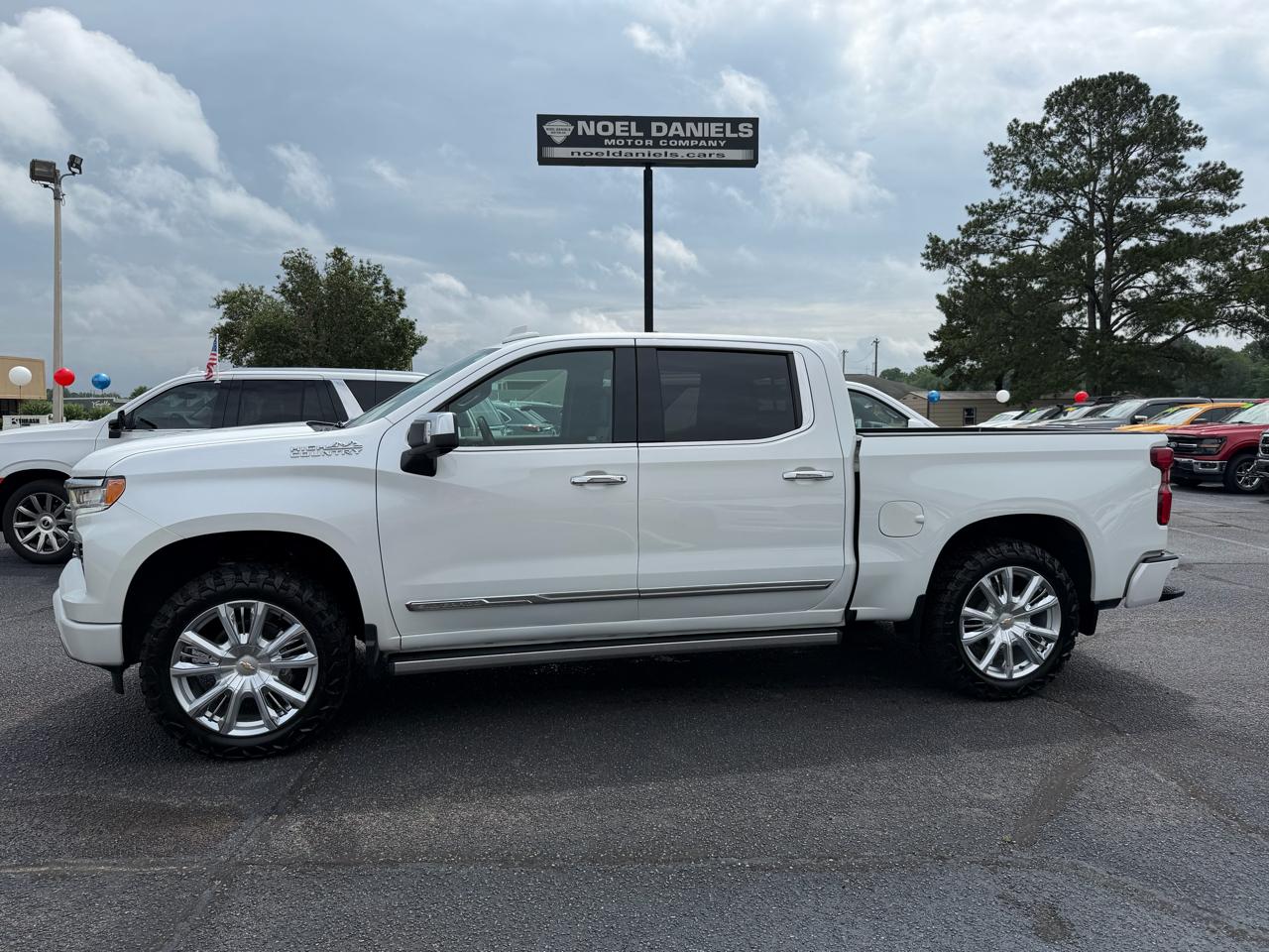 2024 Chevrolet Silverado 1500 High Country Crew Cab 4WD
