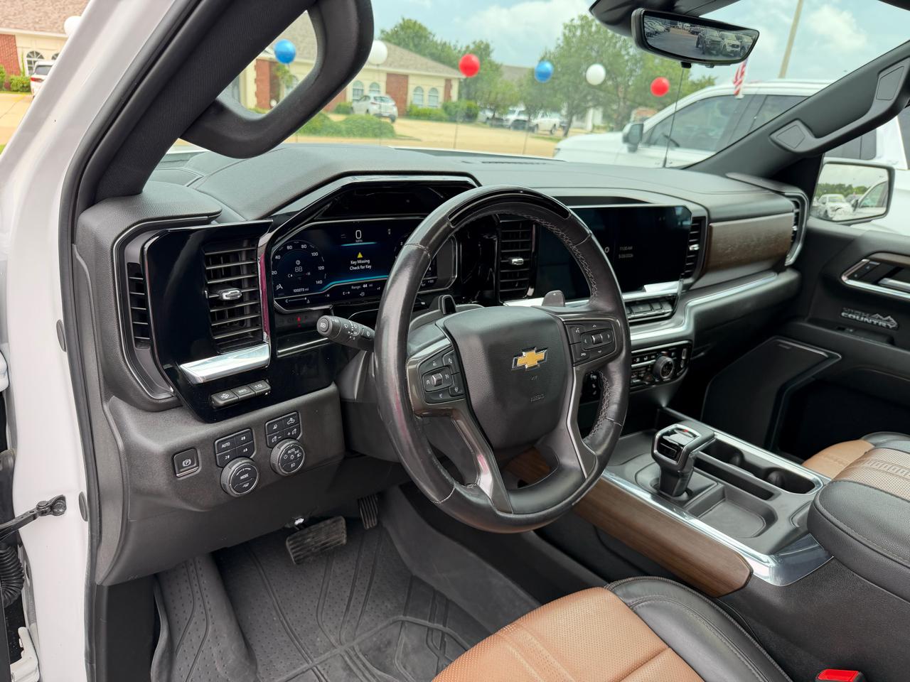 Chevrolet Silverado 1500 High Country Crew Cab 4WD 2024